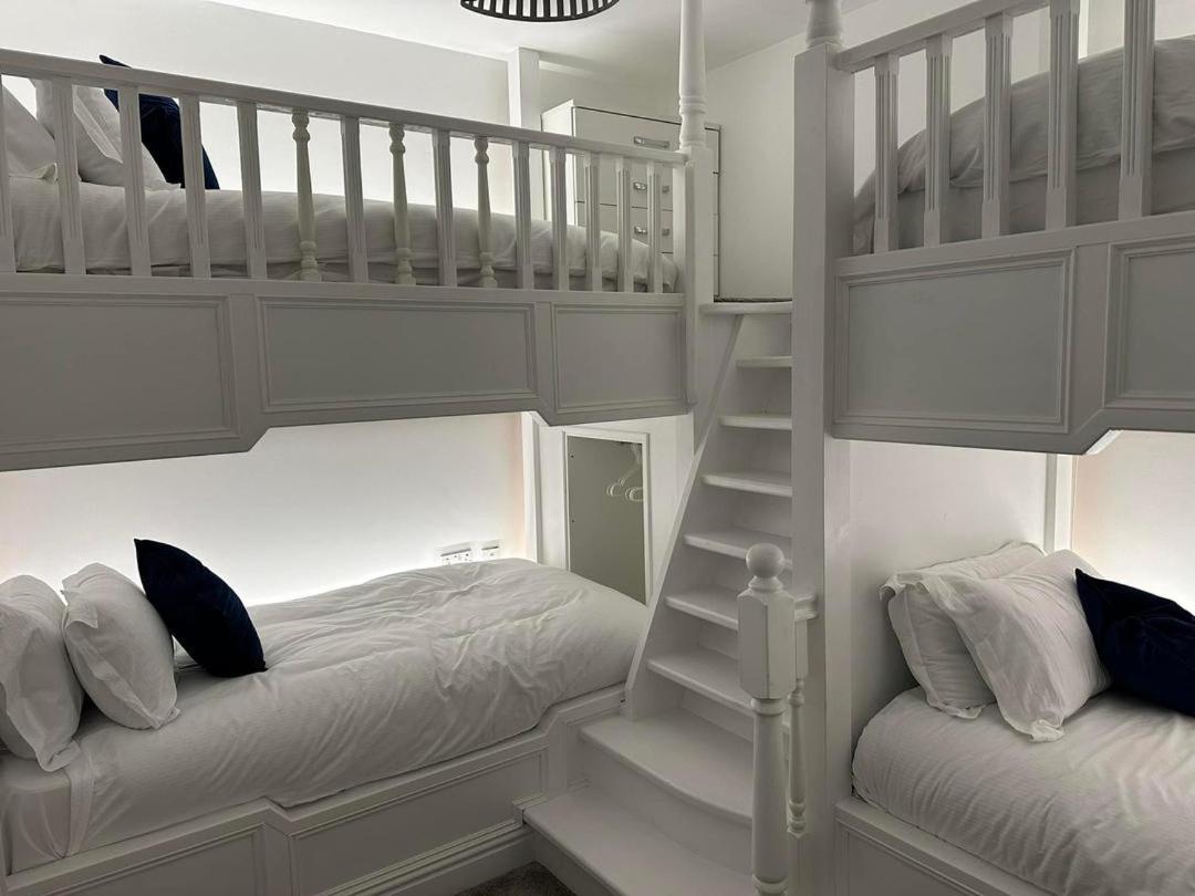 New Sandpiper Apartments