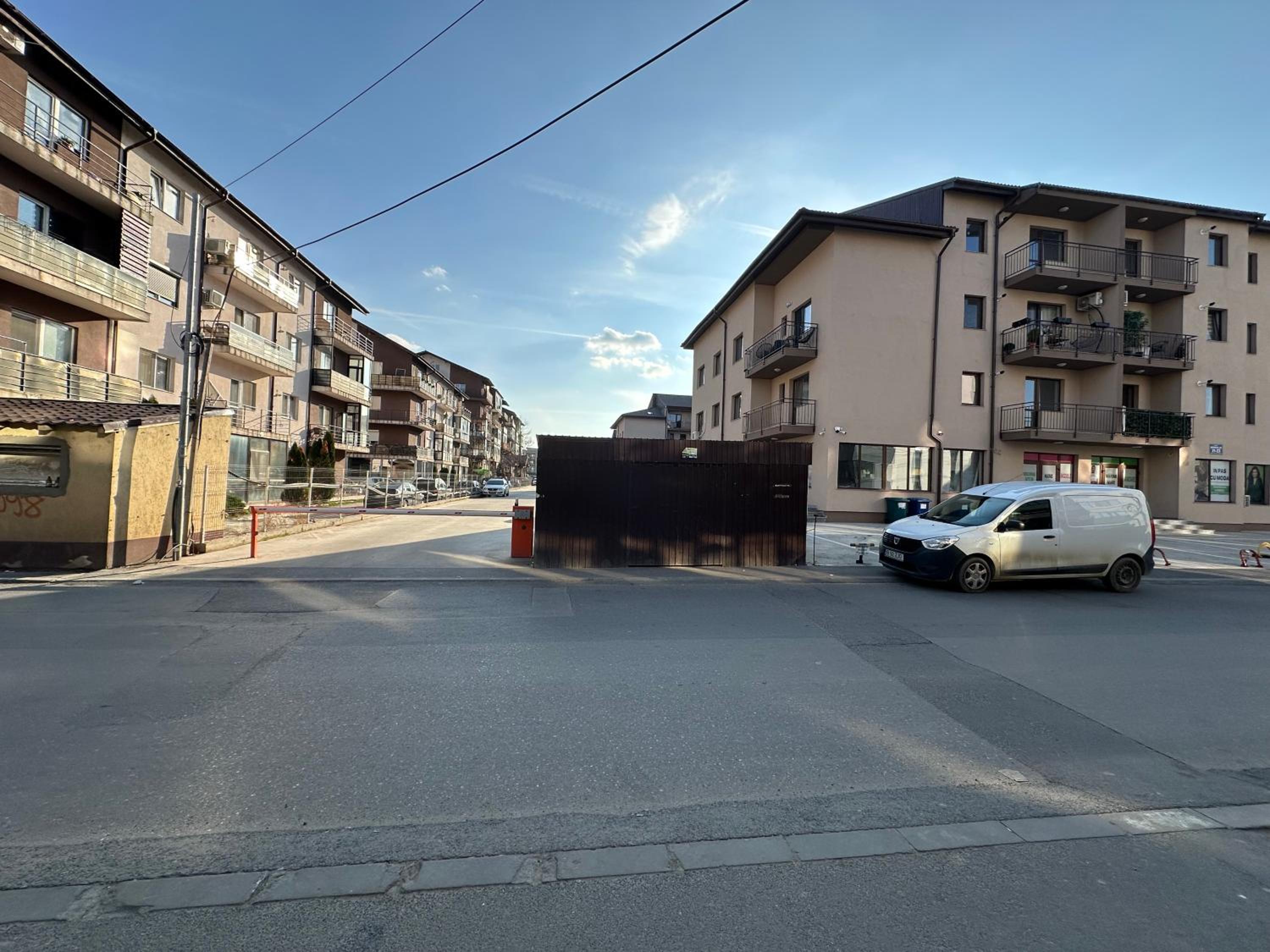 Fundeni Studio Modern