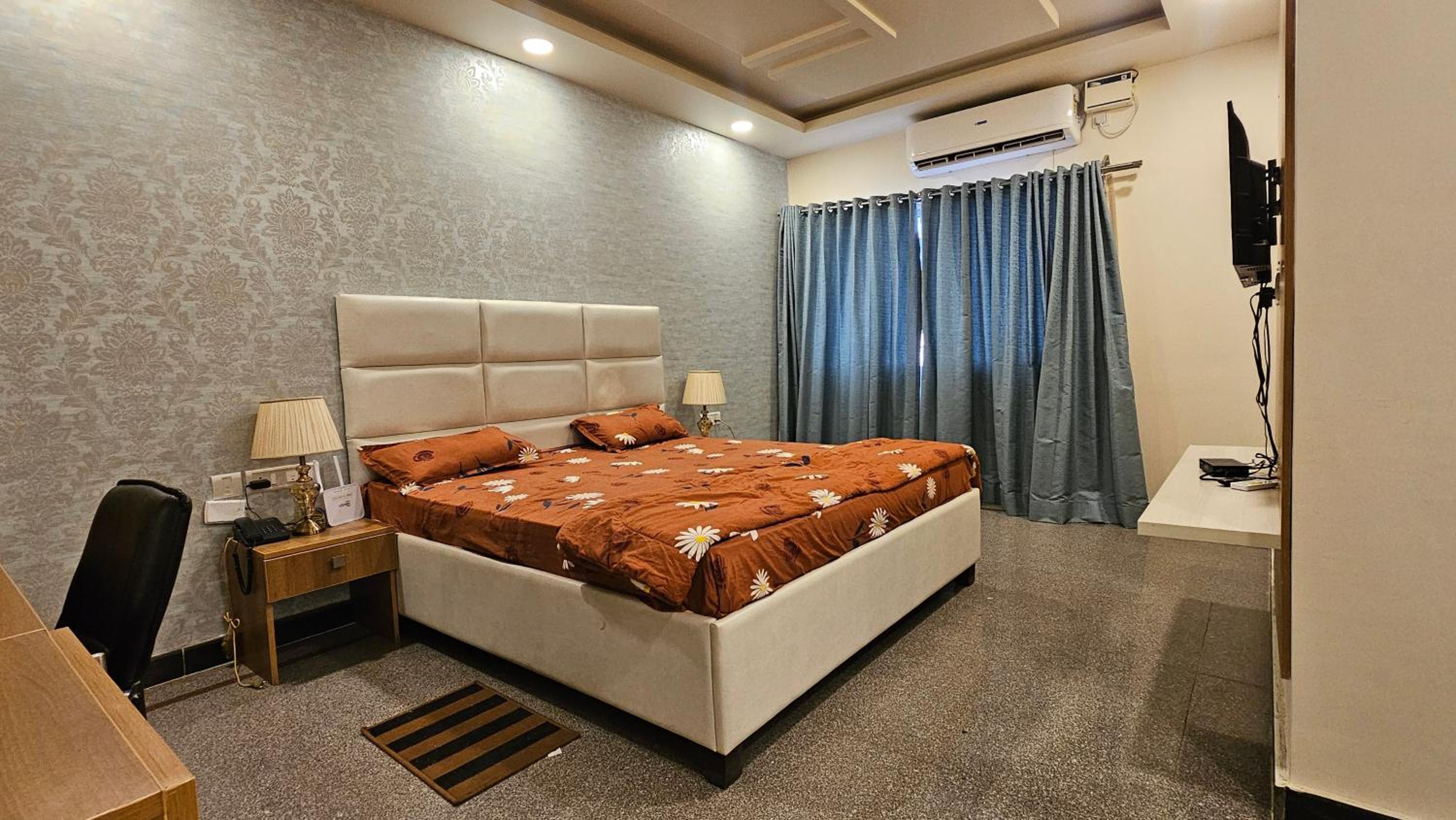 hotel room
