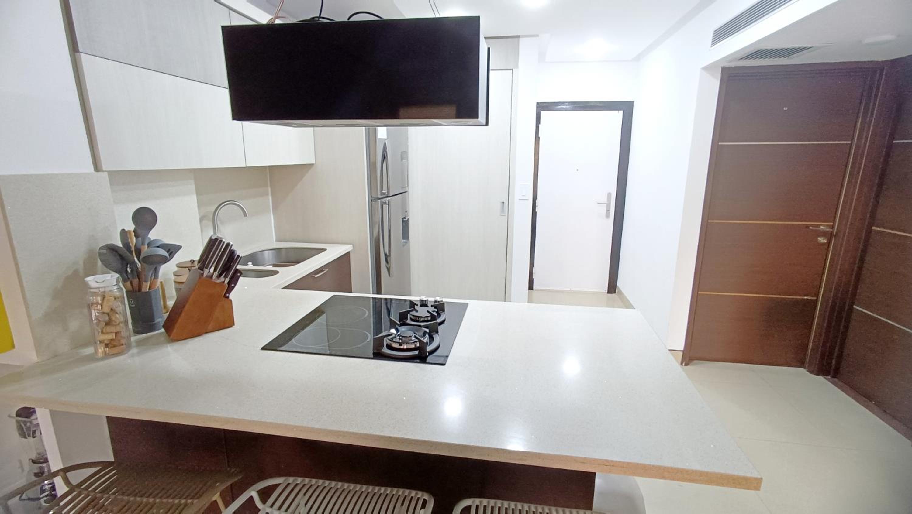 Modern 2BR Apartment in Playa El Ángel, Walk to Shops & Dining view 5