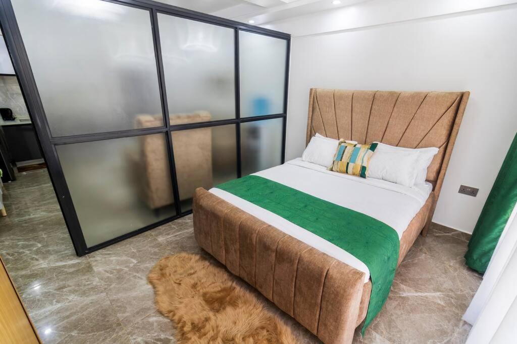 Cozy 1 BDRM apartment Kilimani view 3