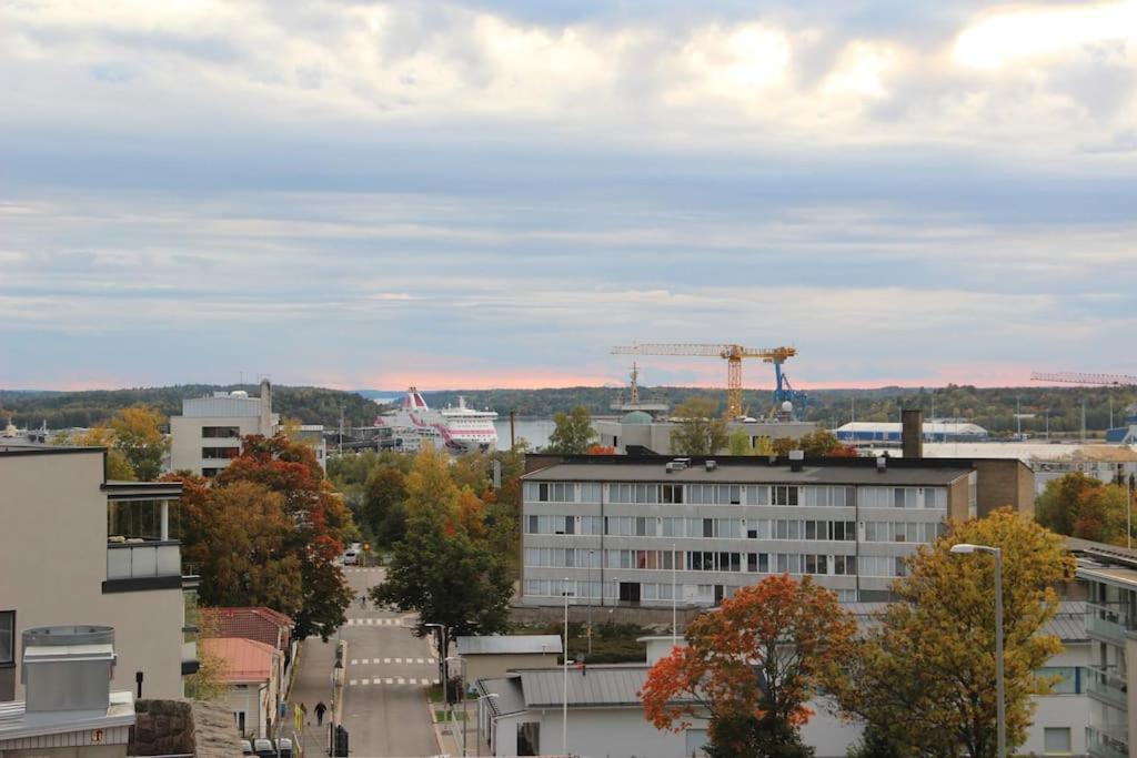 Upea huoneisto Kakolassa kivalla näkymällä meren suuntaan