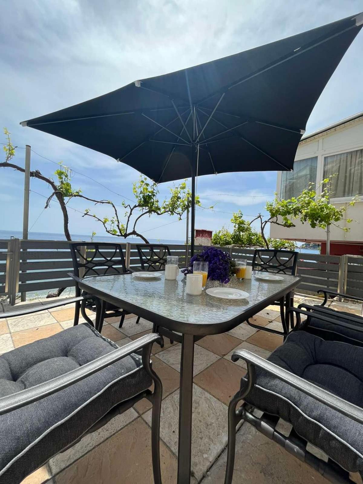 Ammoudeli Apartments