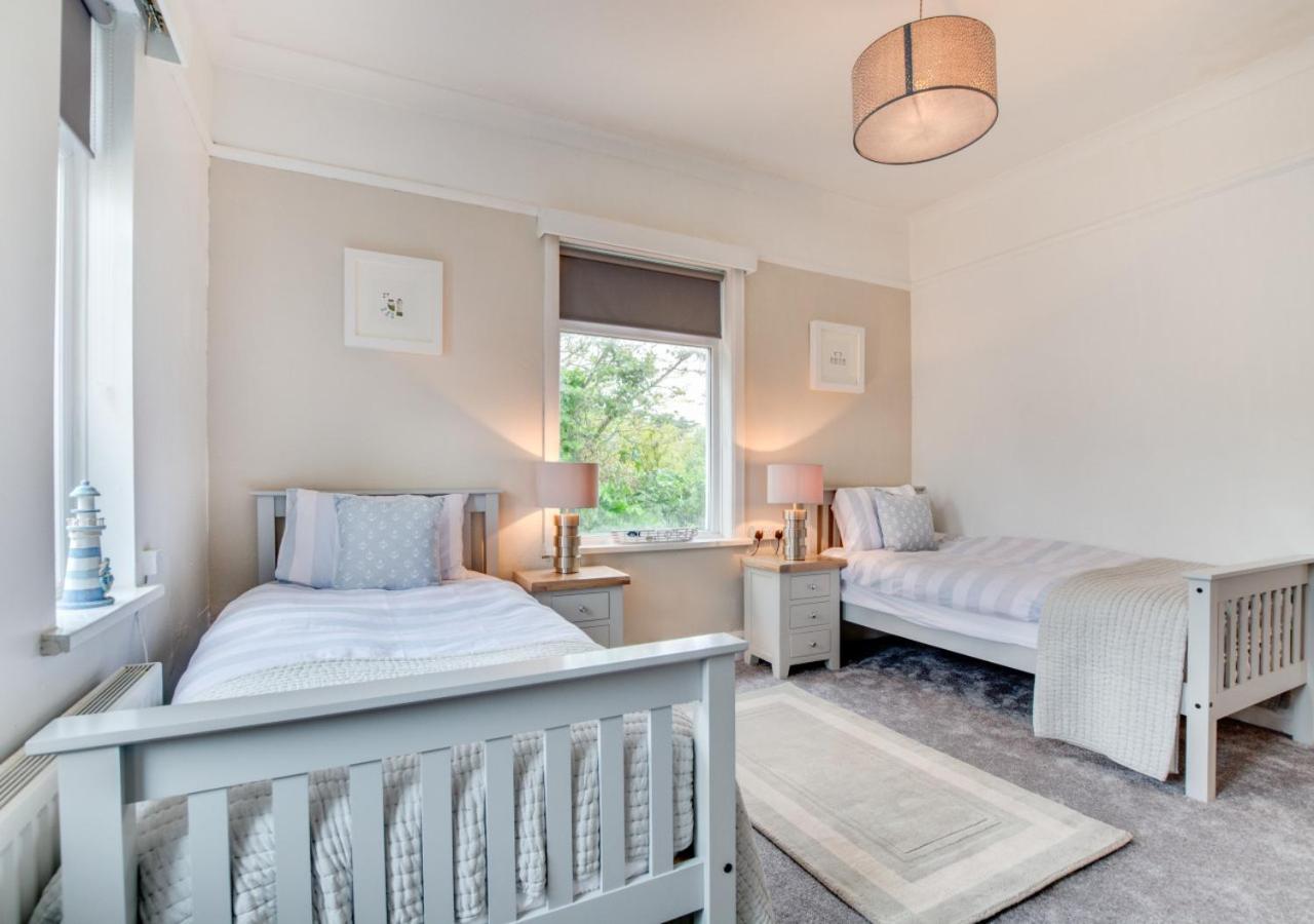 3 Bed in Trevone oc-p00758