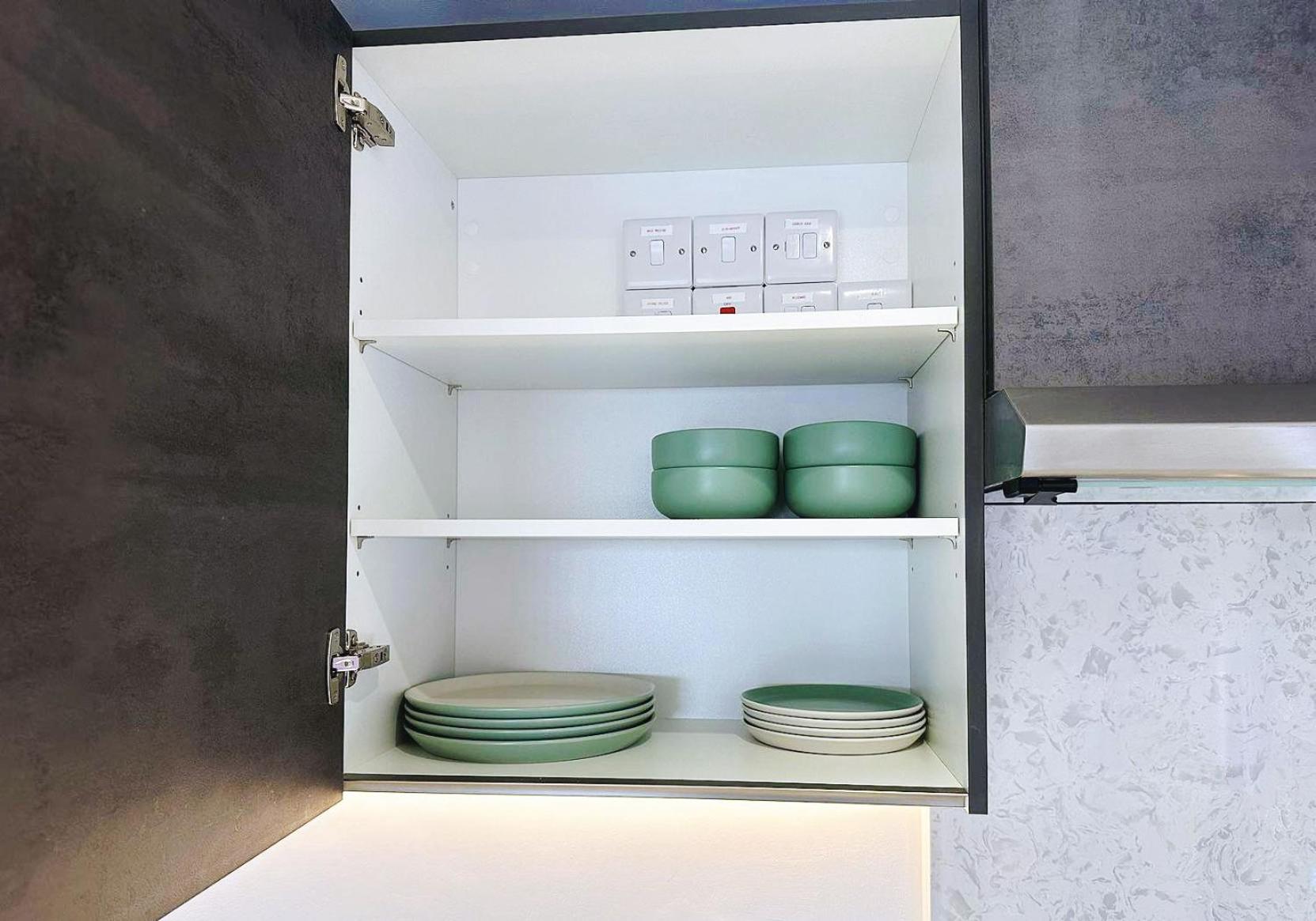 Luxury Modern Flat Near Center