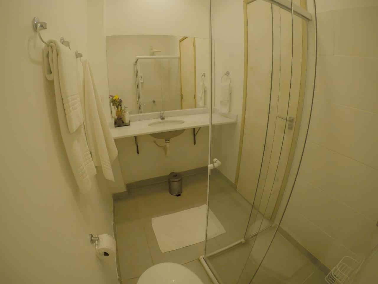 Fullano Guesthouse _ Between Copacabana and Ipanema – Comfortable Private Suites!