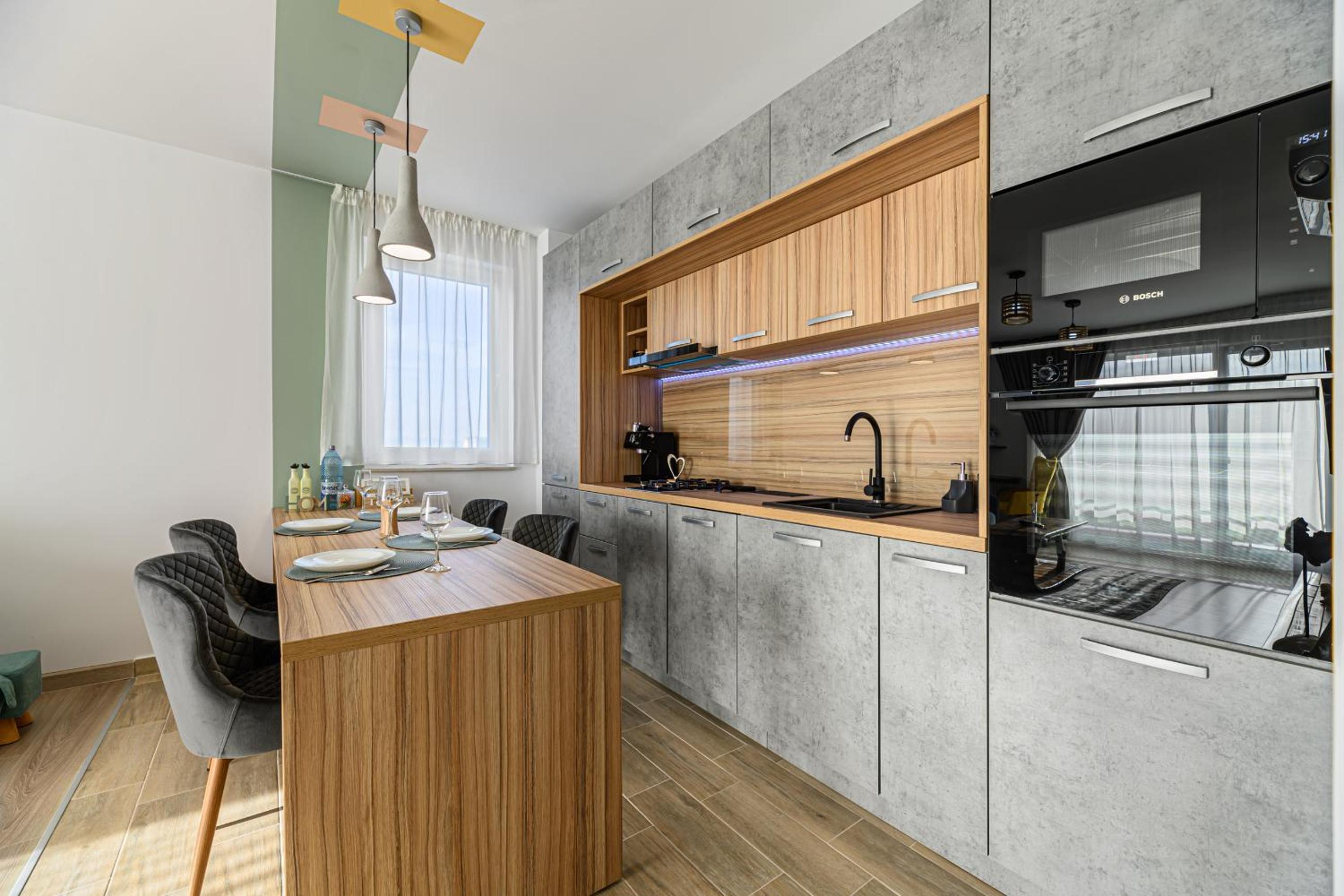 B-Holiday Luxury Apartments Urban Plaza