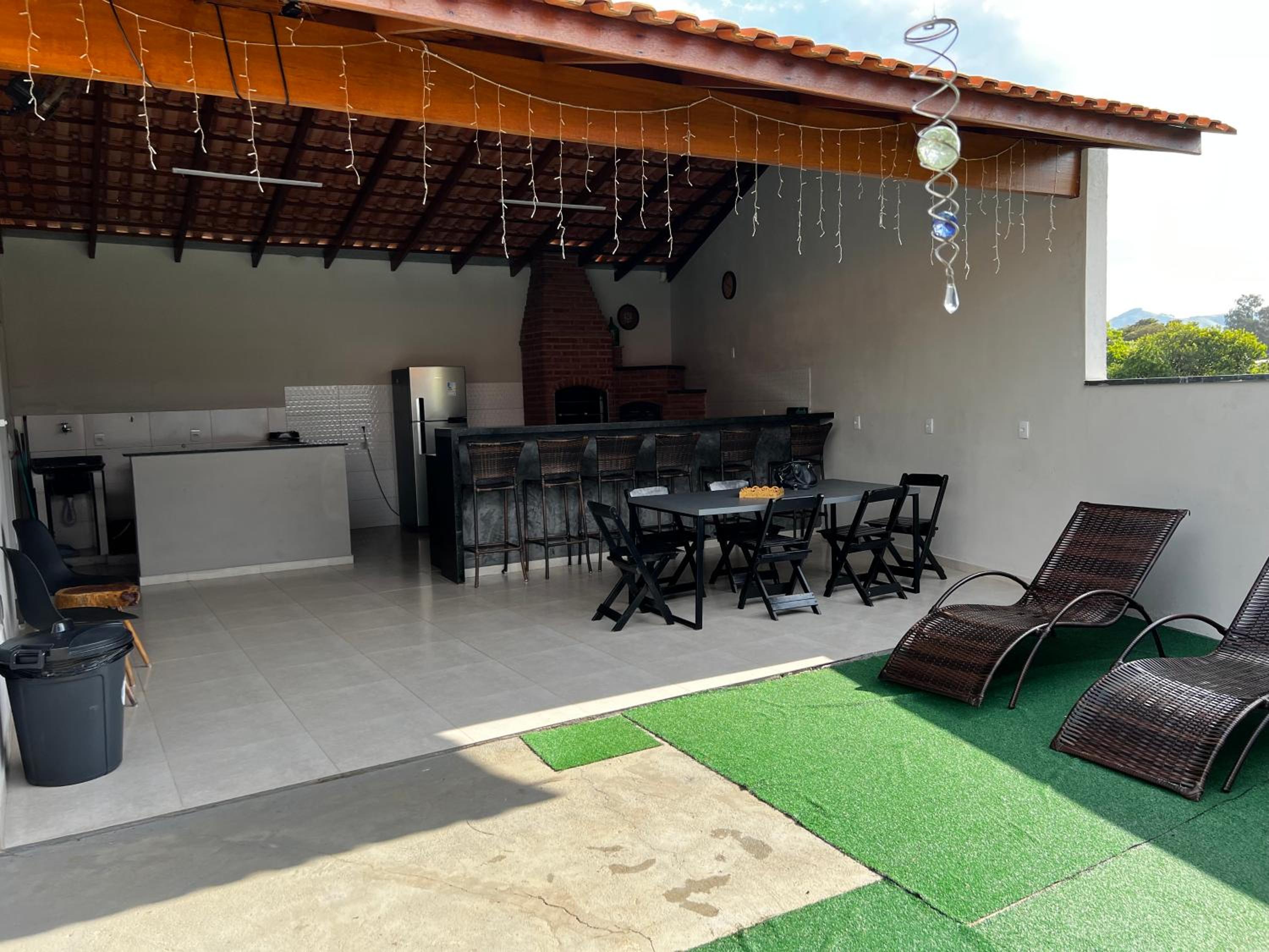 Chacara Pinheiros piscina climatizada Próx a feira de malhas, Socorro SP