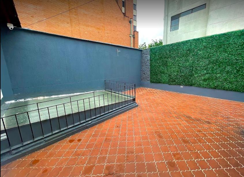 200 Cómodo Aparta-estudio Laureles