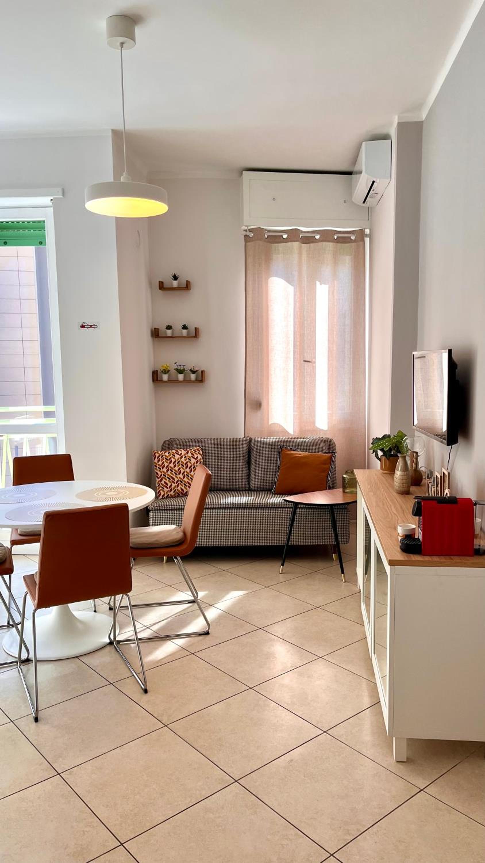 Appartamento moderno in via Monginevro view 2