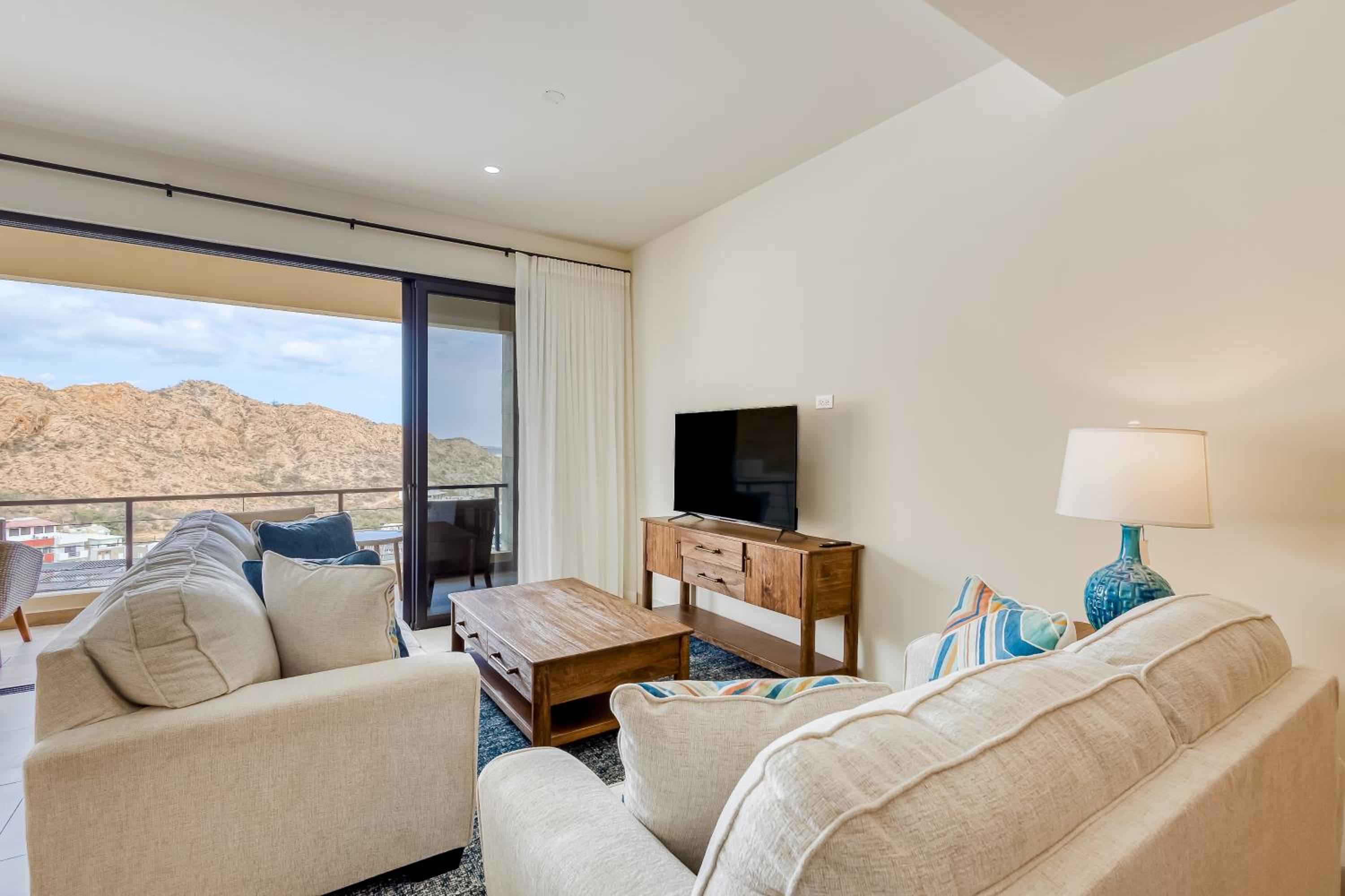 Vista Mare Oasis view 4
