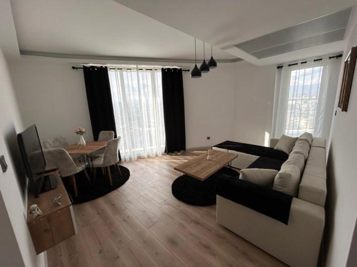 Cevahir Sky City Apartment Mihail view 5
