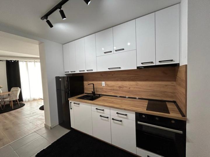 Cevahir Sky City Apartment Mihail view 4