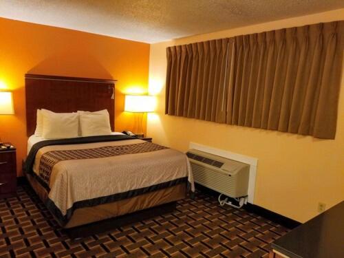 Stay Inn by OYO Near I 80 Lincoln West view 2