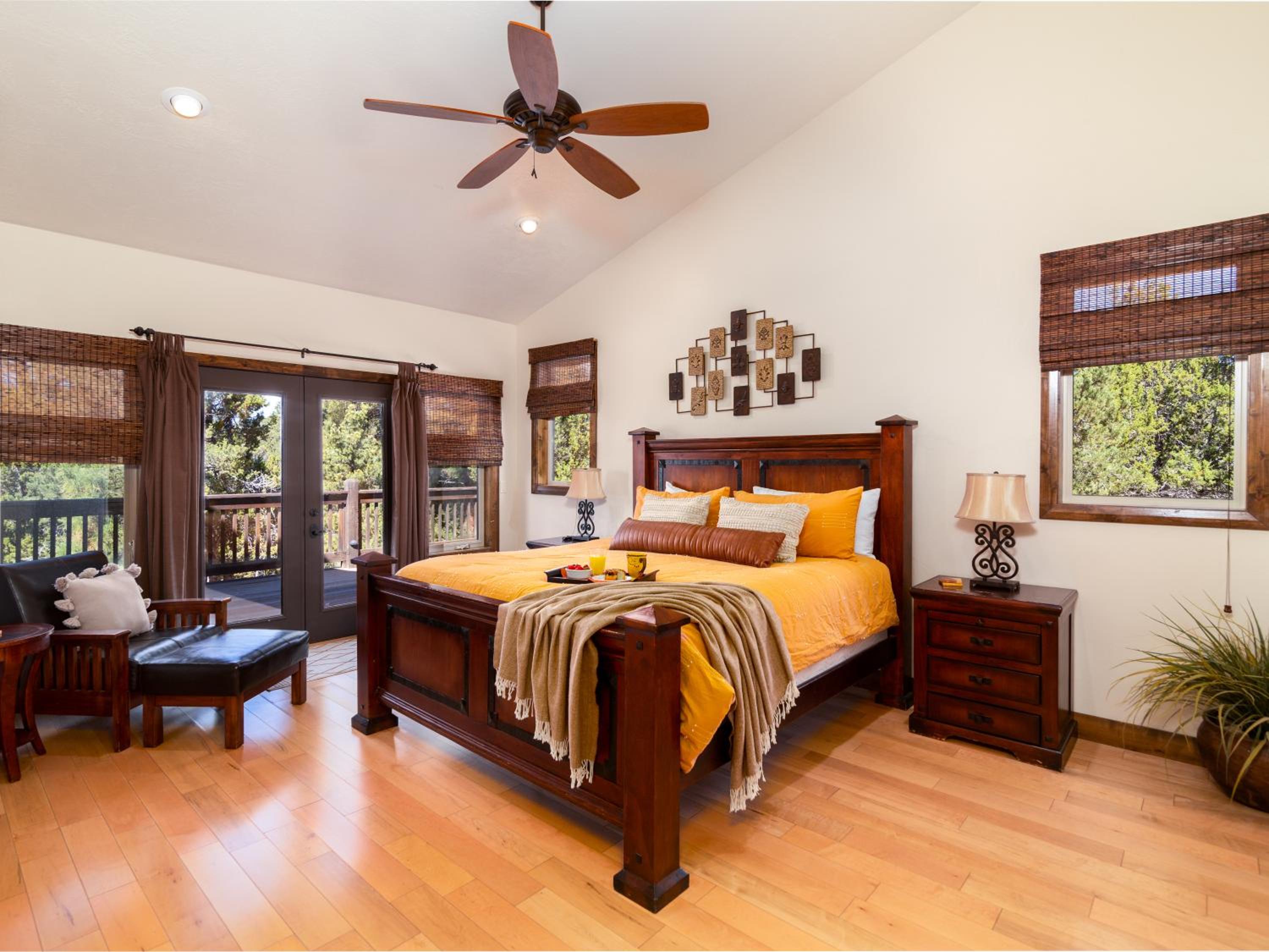 Cedar Ridge- Hot tub, Private, Minutes from Zion view 3