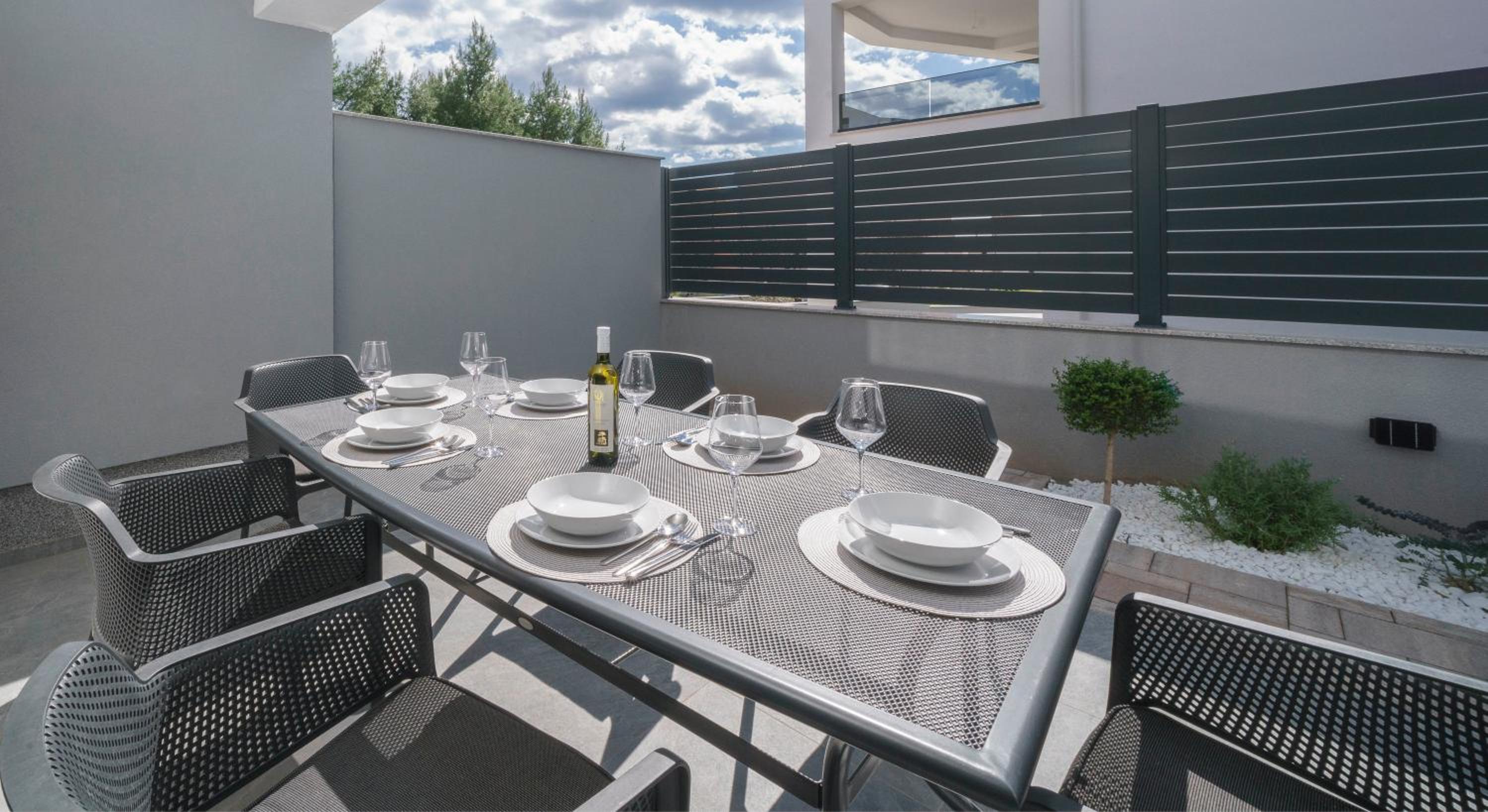 Villa Augusta with heated Pool view 4