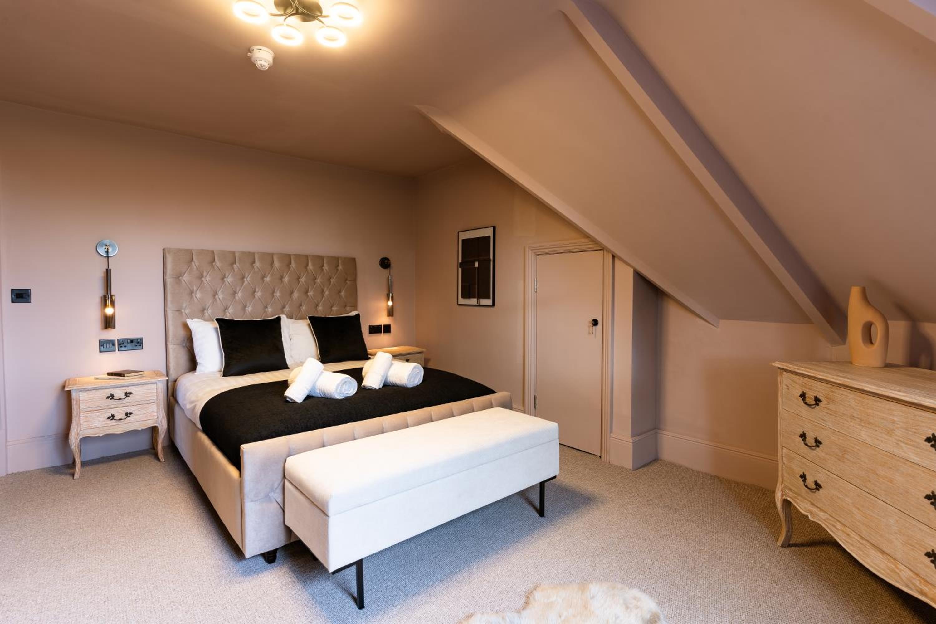 Longshaw Loft