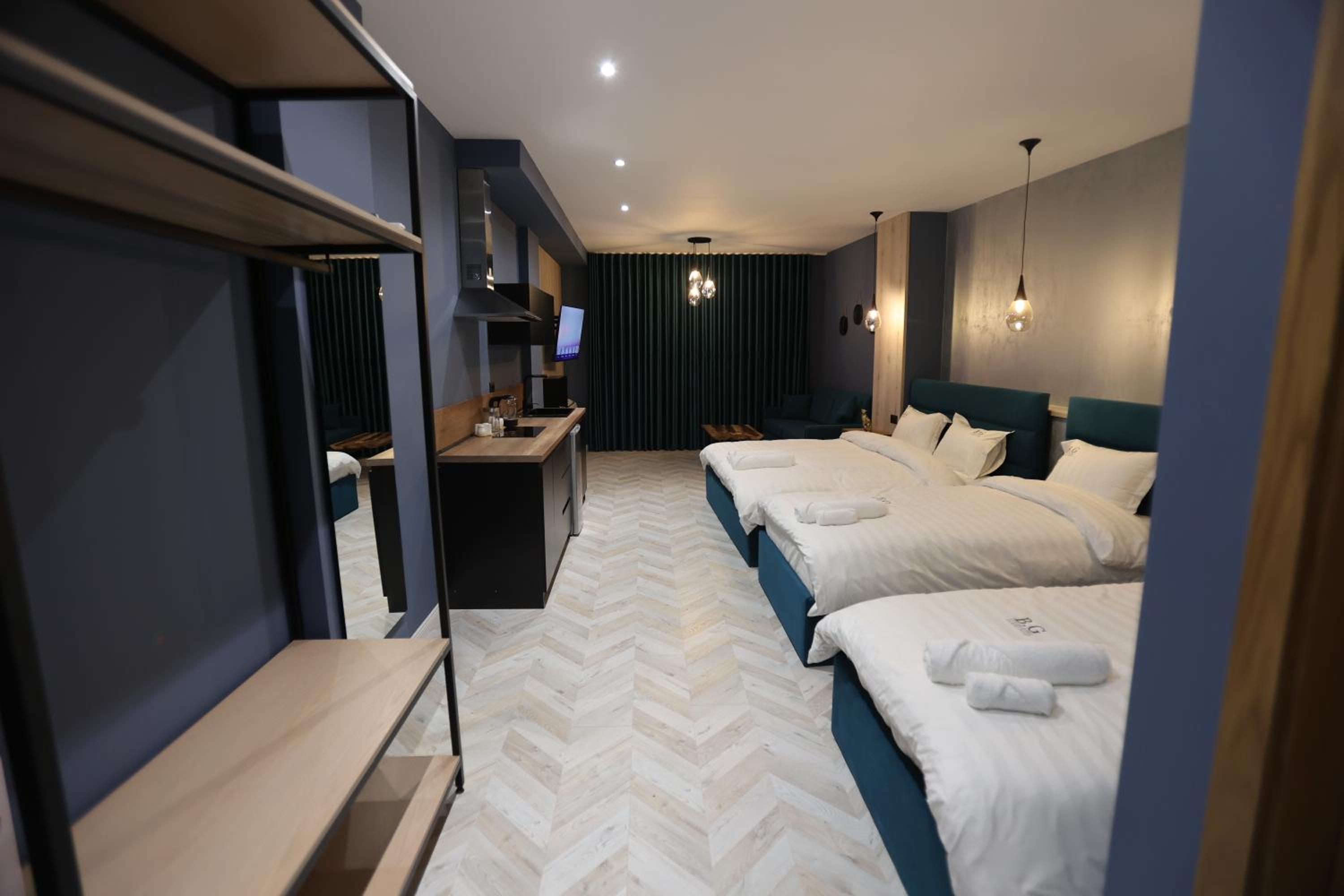 B.G Luxury Suites photo 3