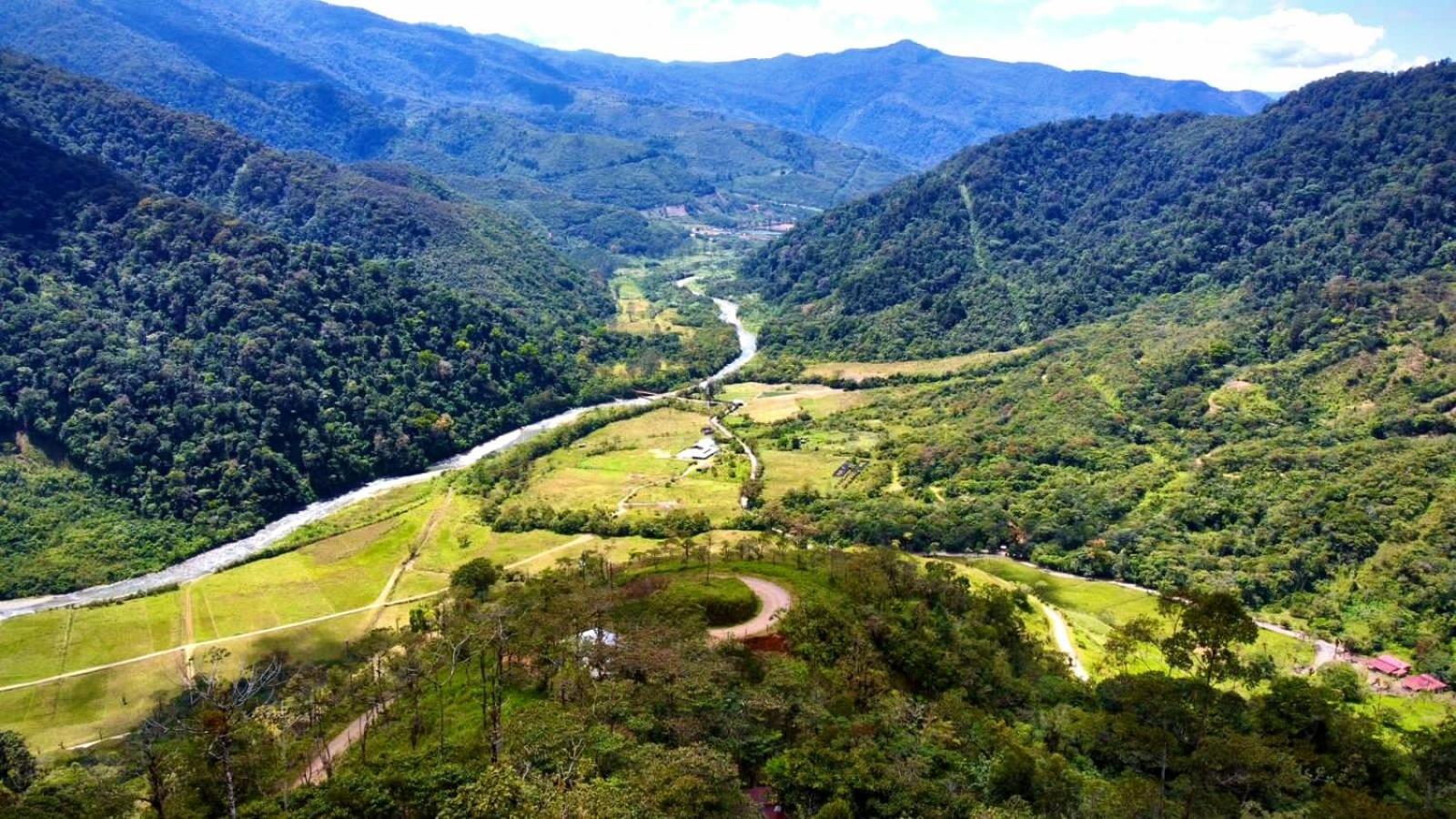Bosque Tapantí, cerca del PN Tapantí en Orosí, Cartago, Costa Rica