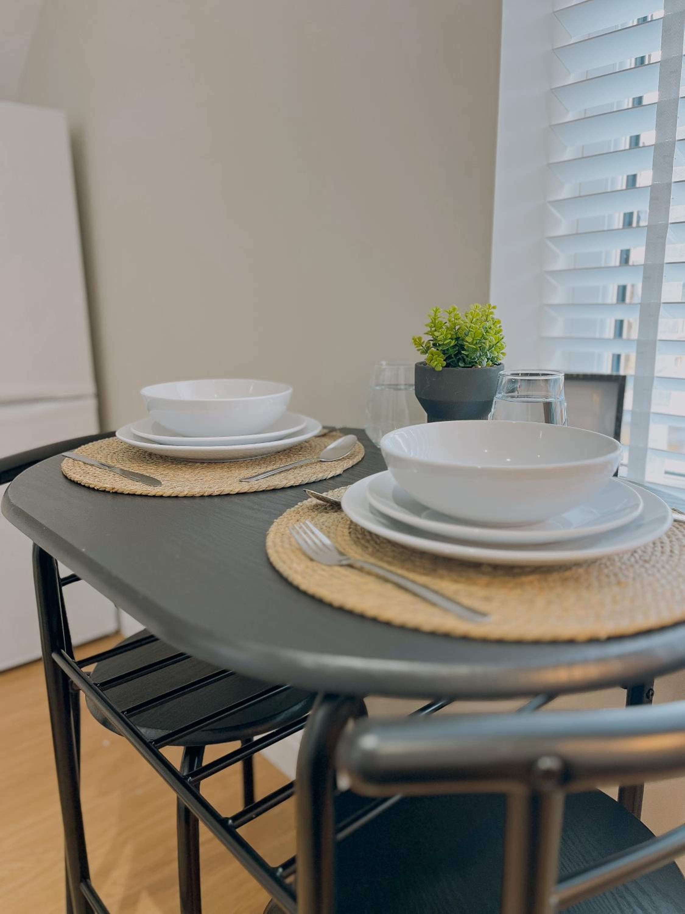 Ivy Shores Apartment