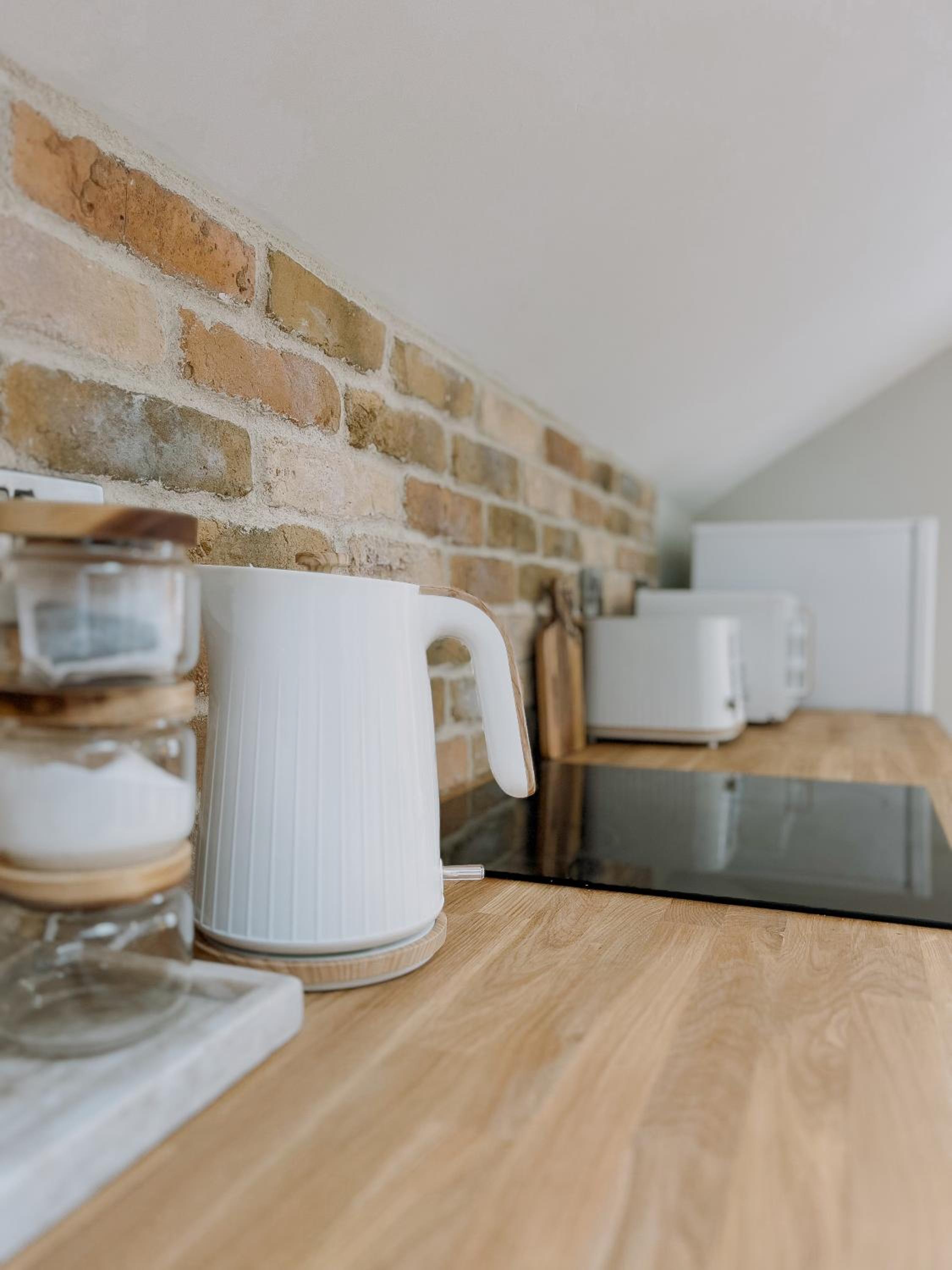 Ivy Shores Apartment
