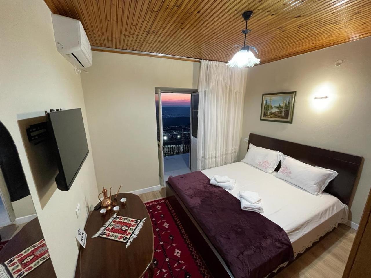 Garden Villa Guni