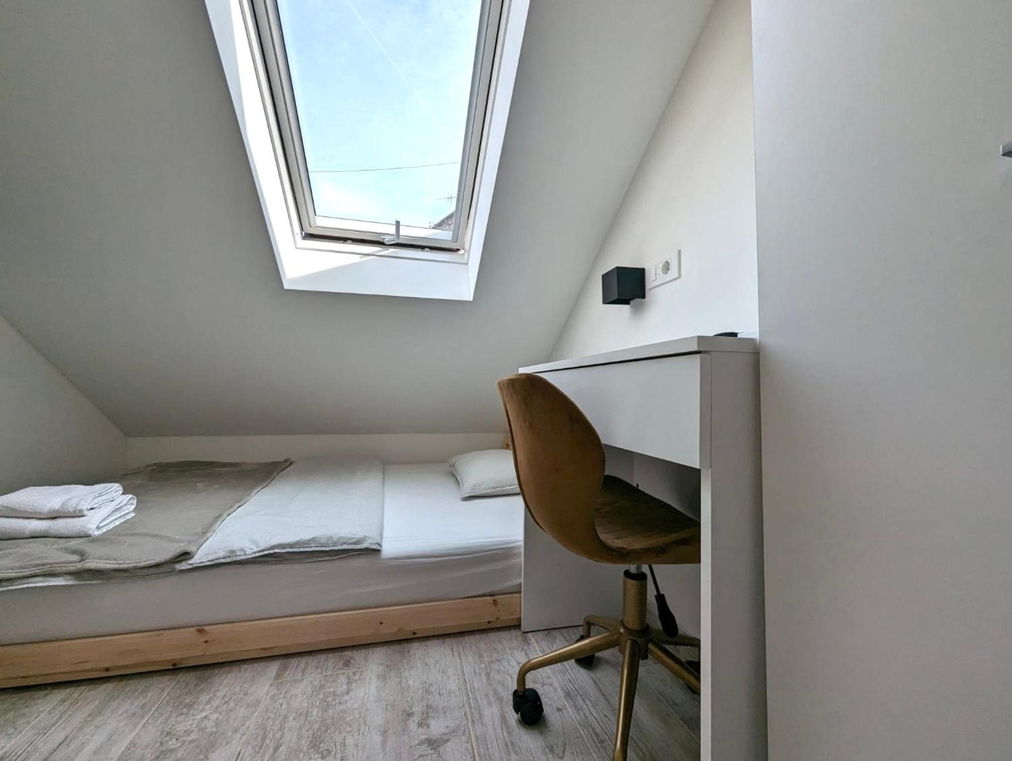 Tiny Urban Tent