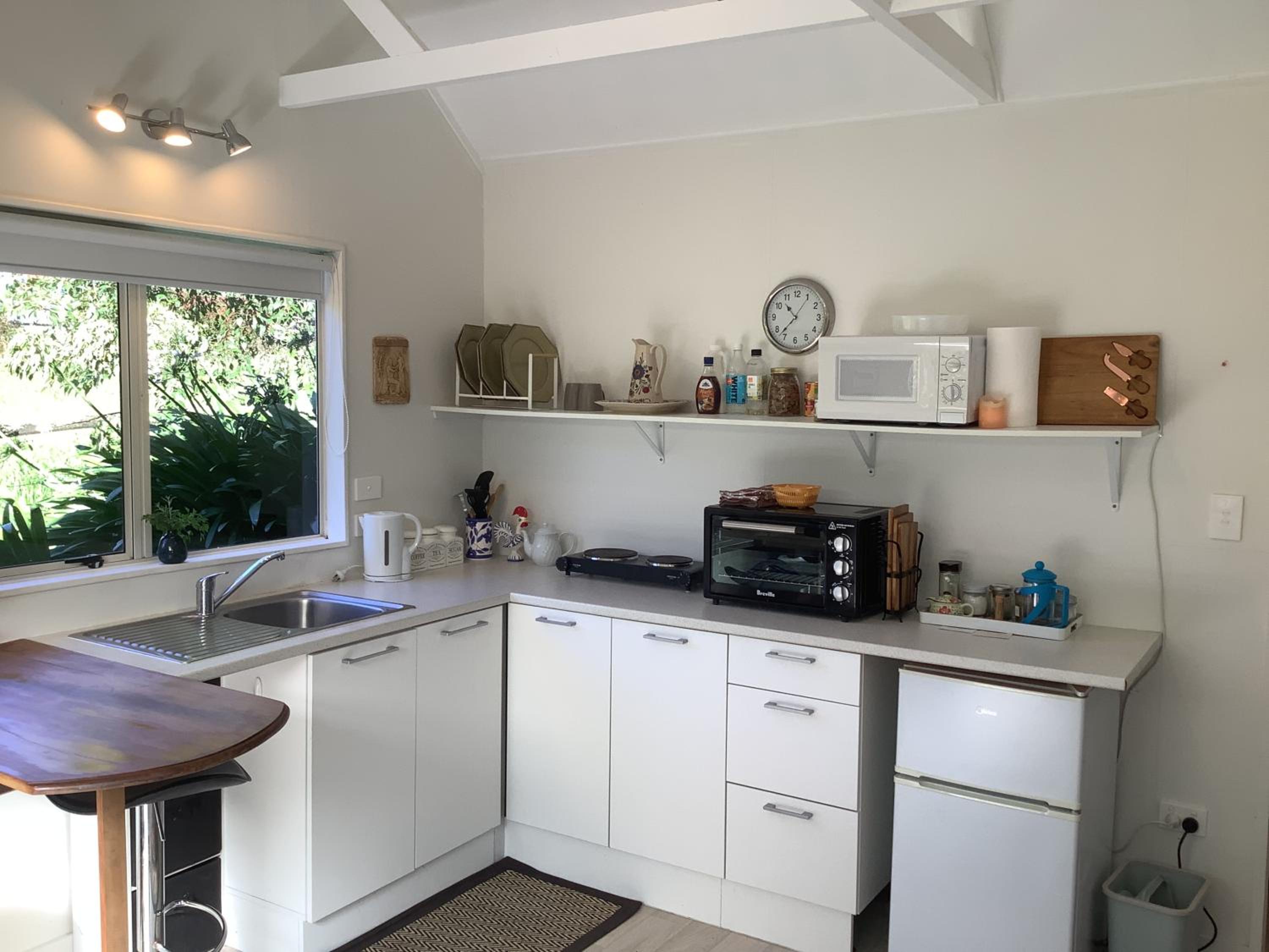 Wood Pigeon Cottage Pet Friendly Free Breakfast Hauraki Rail Trail 2kms