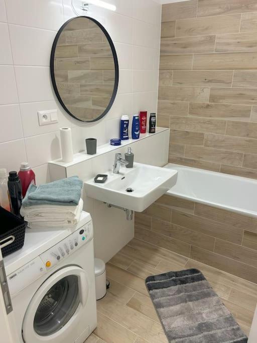 Modern apartment in Nuppu complex with free parking view 4