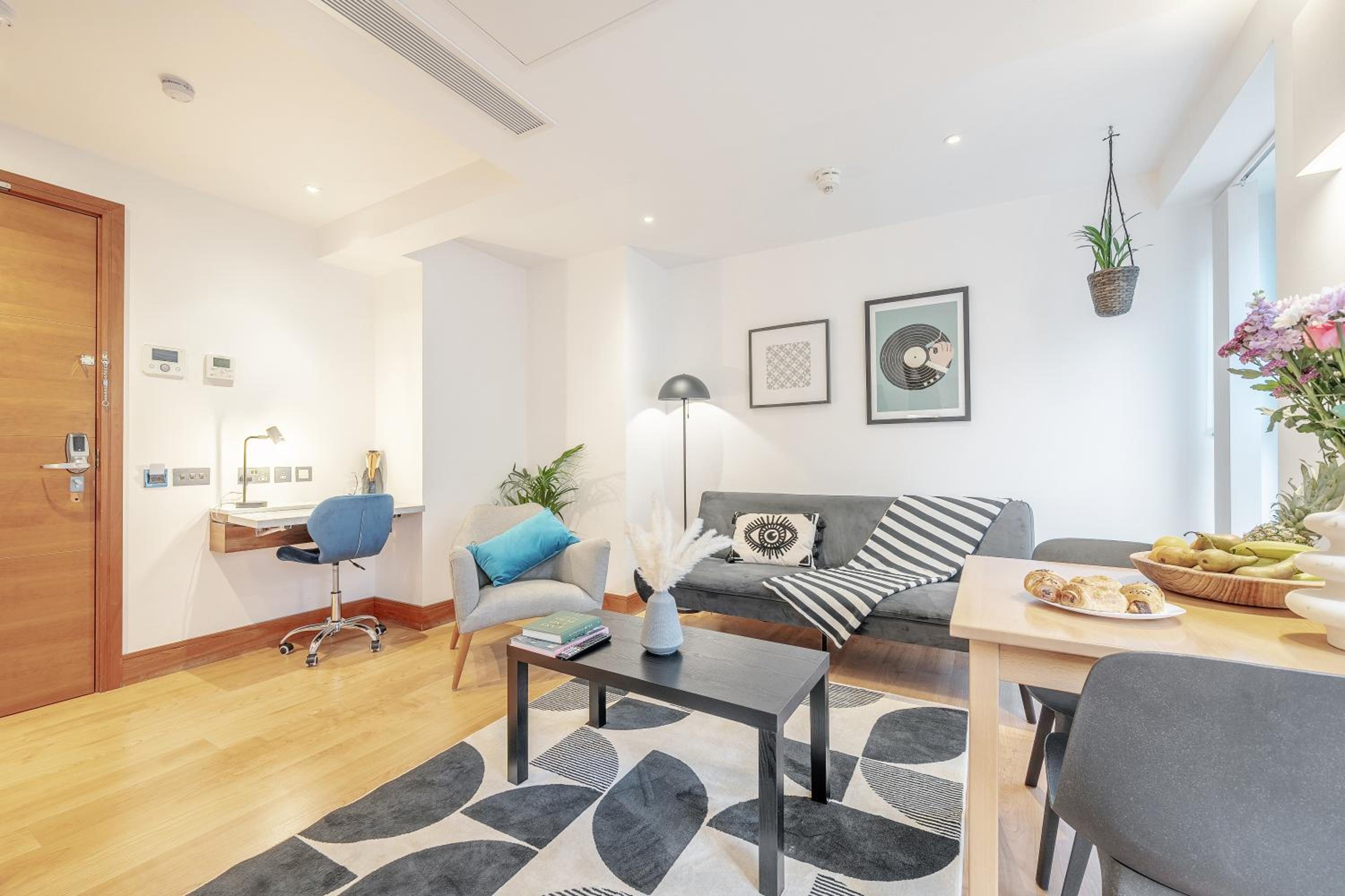 Stay Kula London - Tower Hill