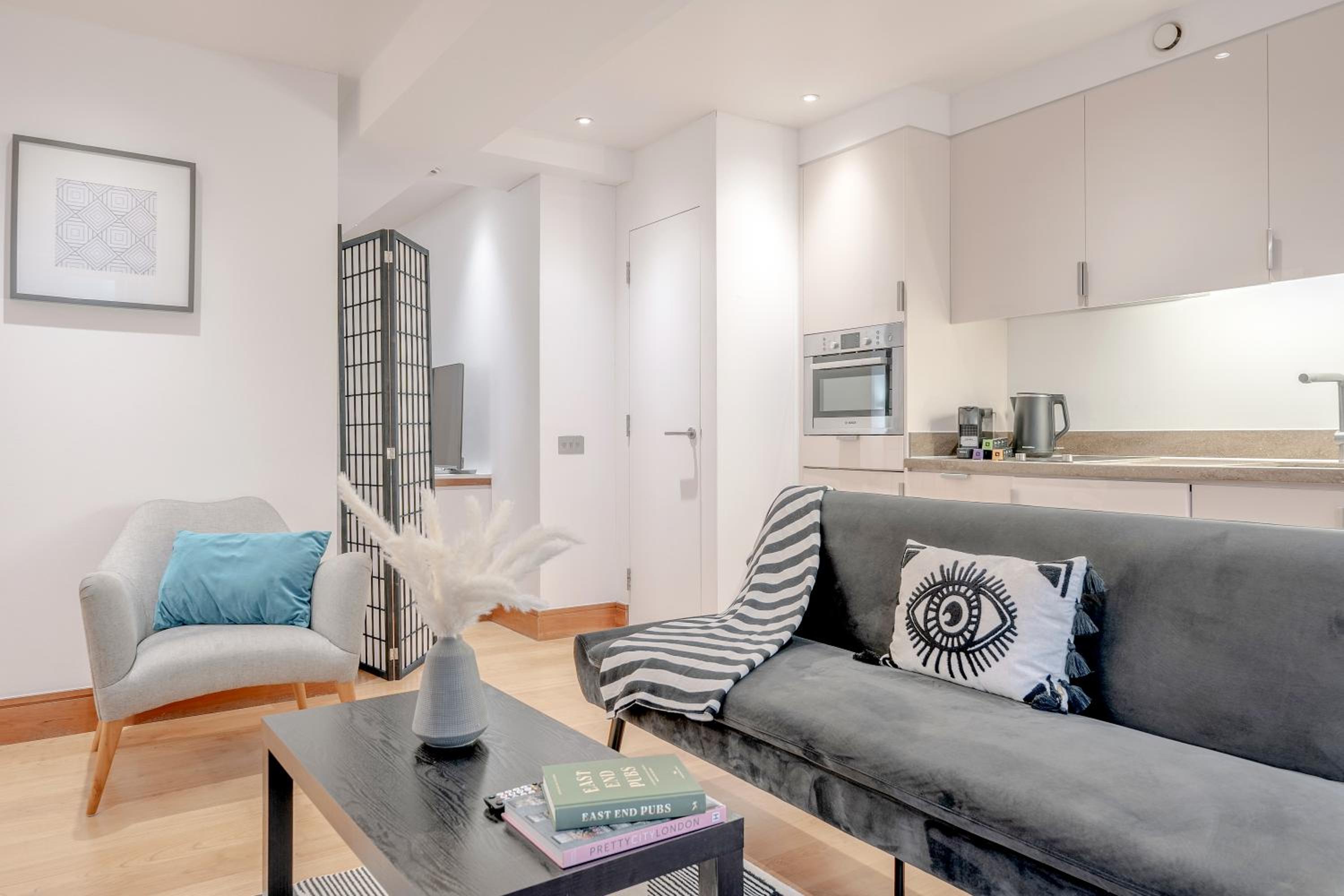 Stay Kula London - Tower Hill
