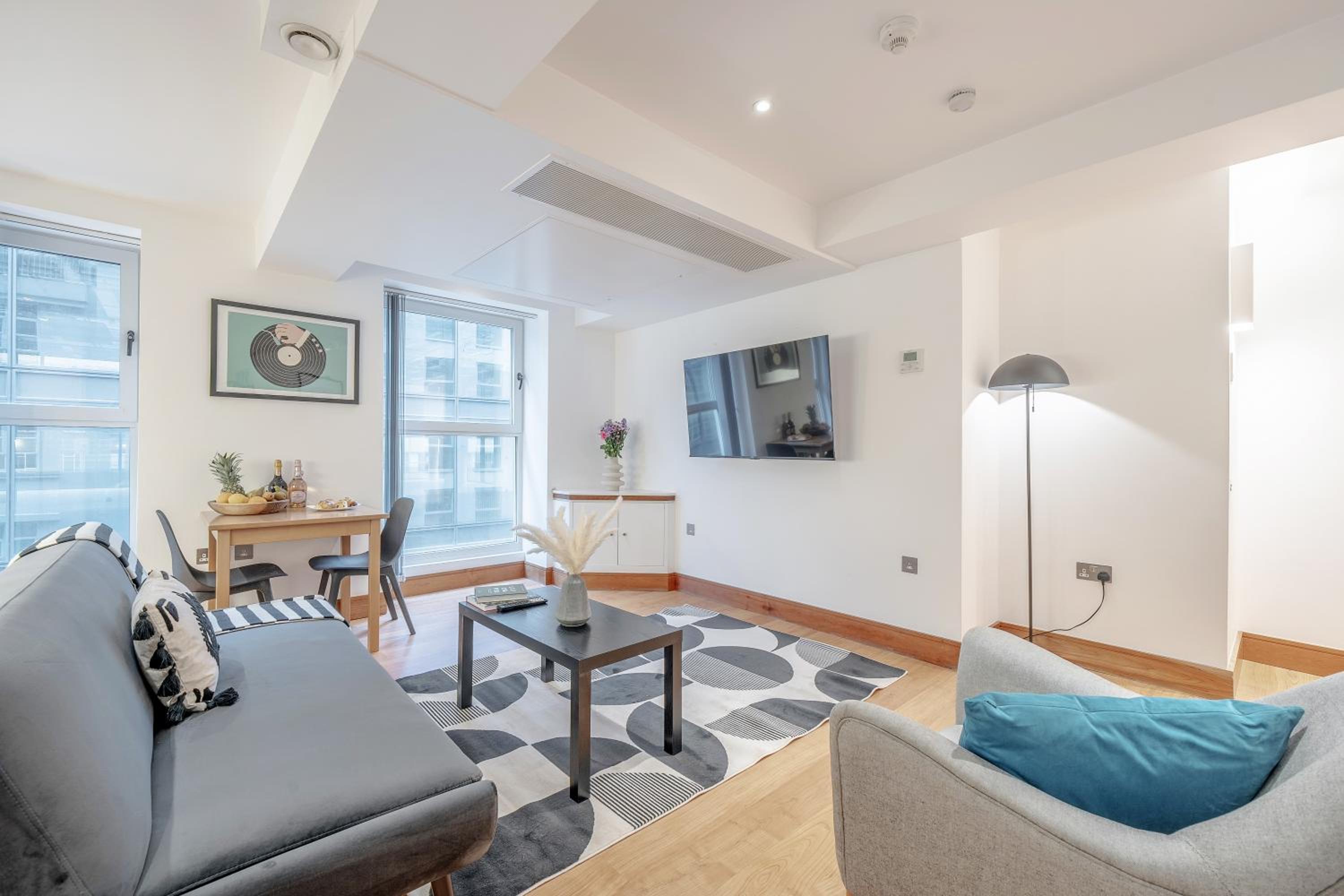 Stay Kula London - Tower Hill