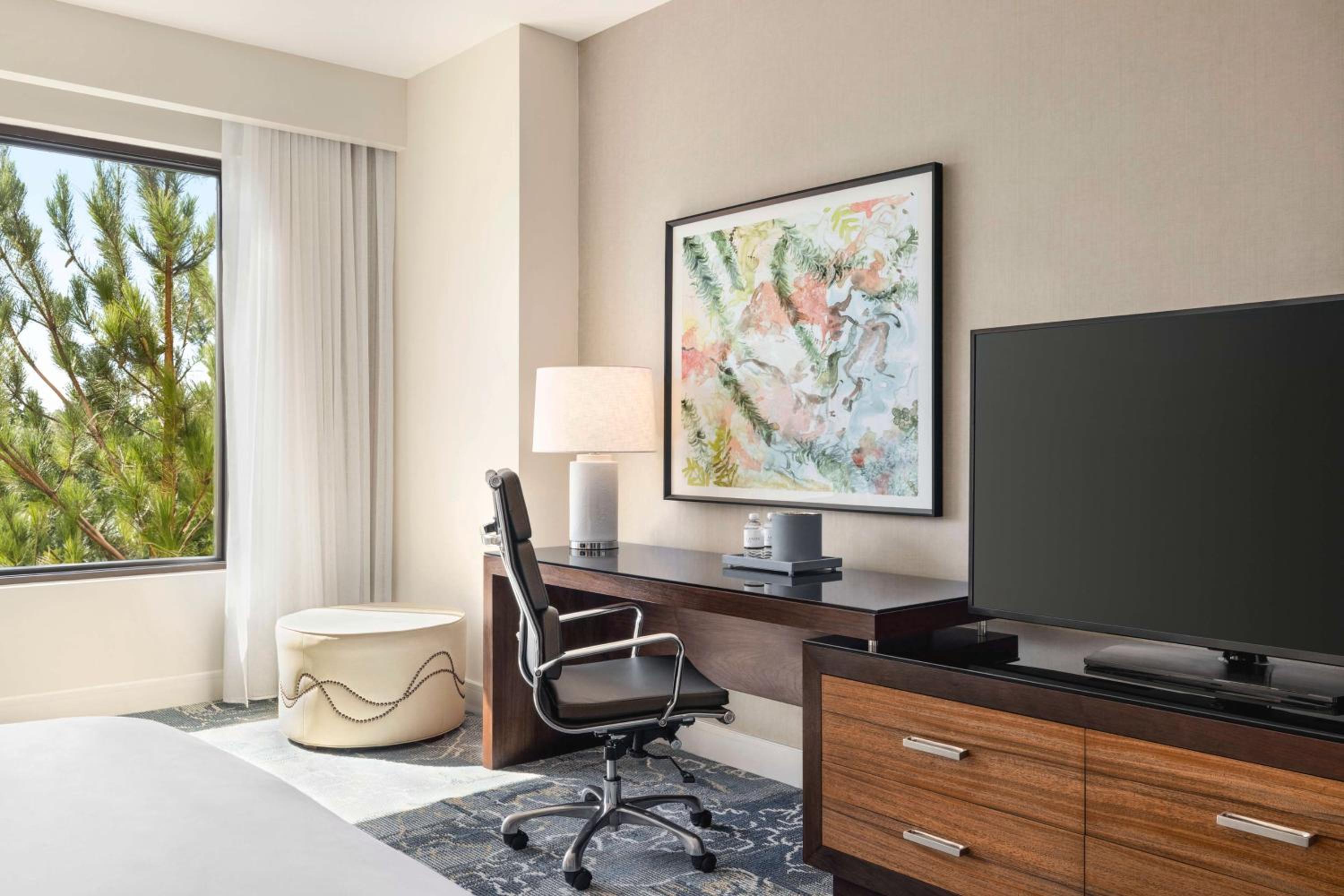 The Woodlands Resort, Curio Collection by Hilton 8