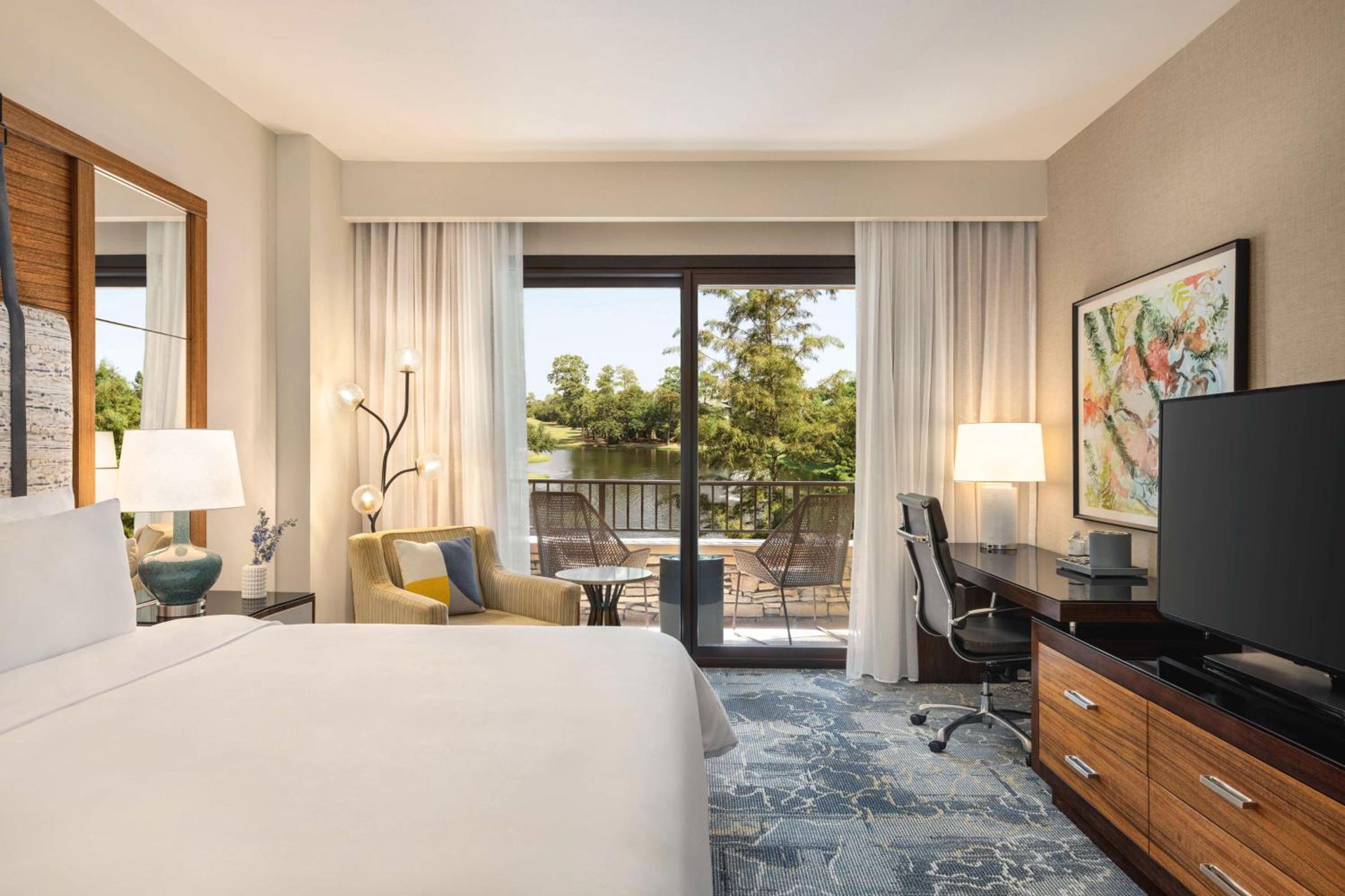 The Woodlands Resort, Curio Collection by Hilton 12