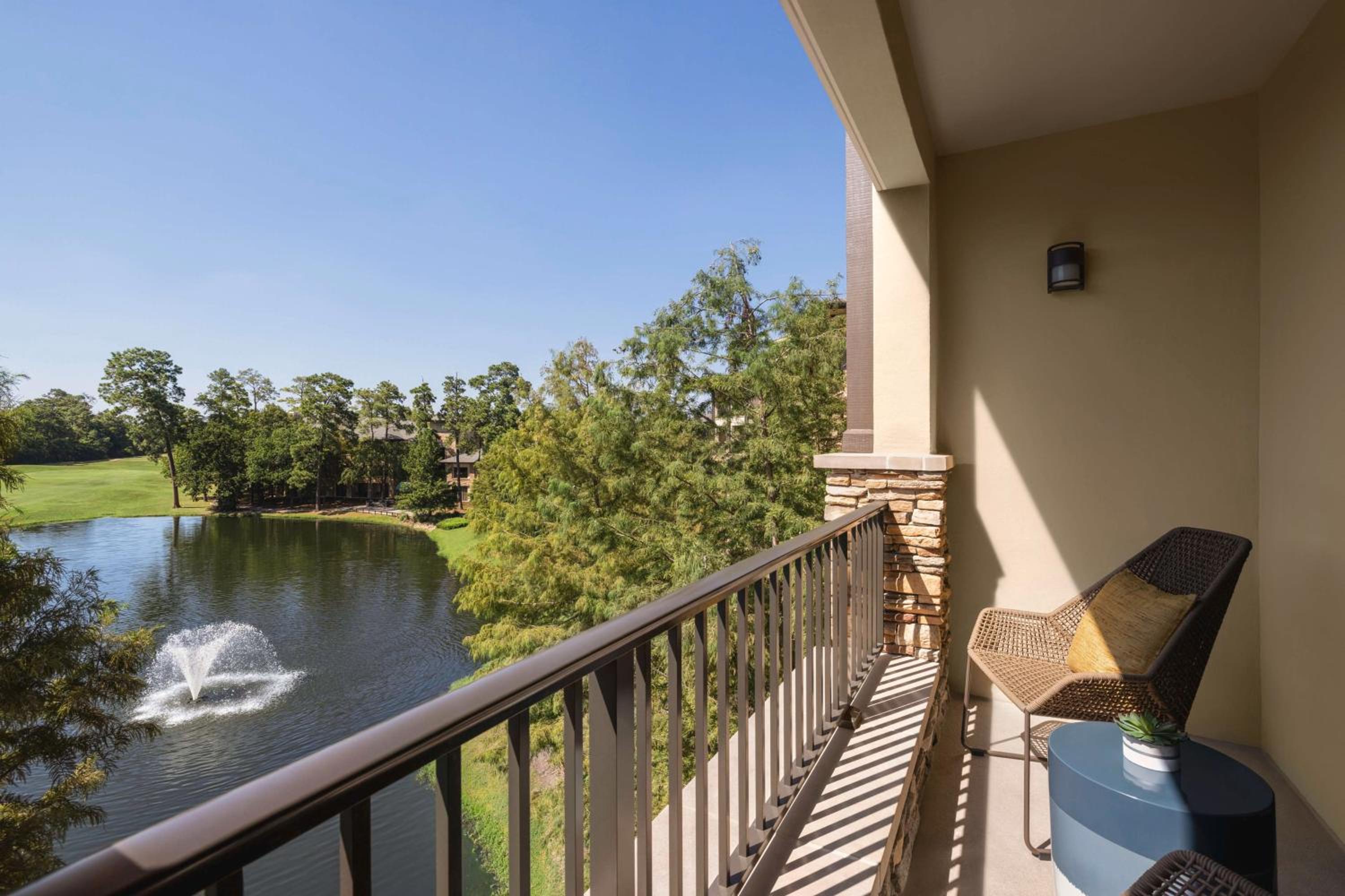 The Woodlands Resort, Curio Collection by Hilton 14
