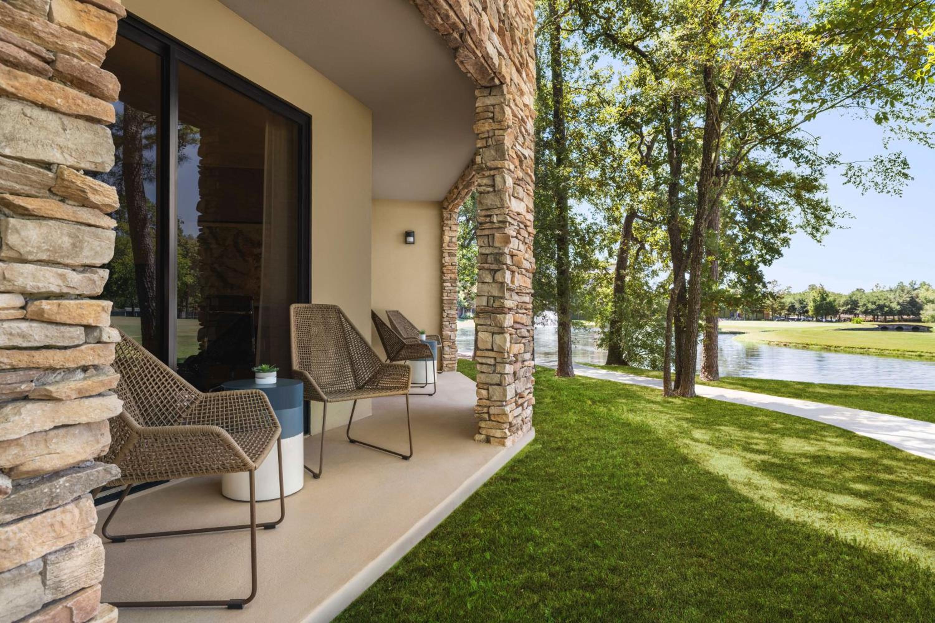 The Woodlands Resort, Curio Collection by Hilton 17