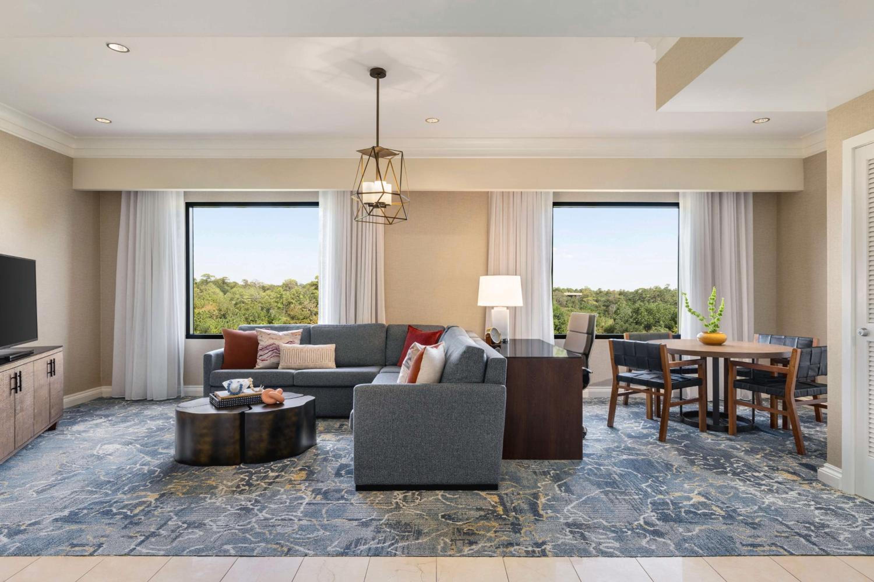 The Woodlands Resort, Curio Collection by Hilton 22