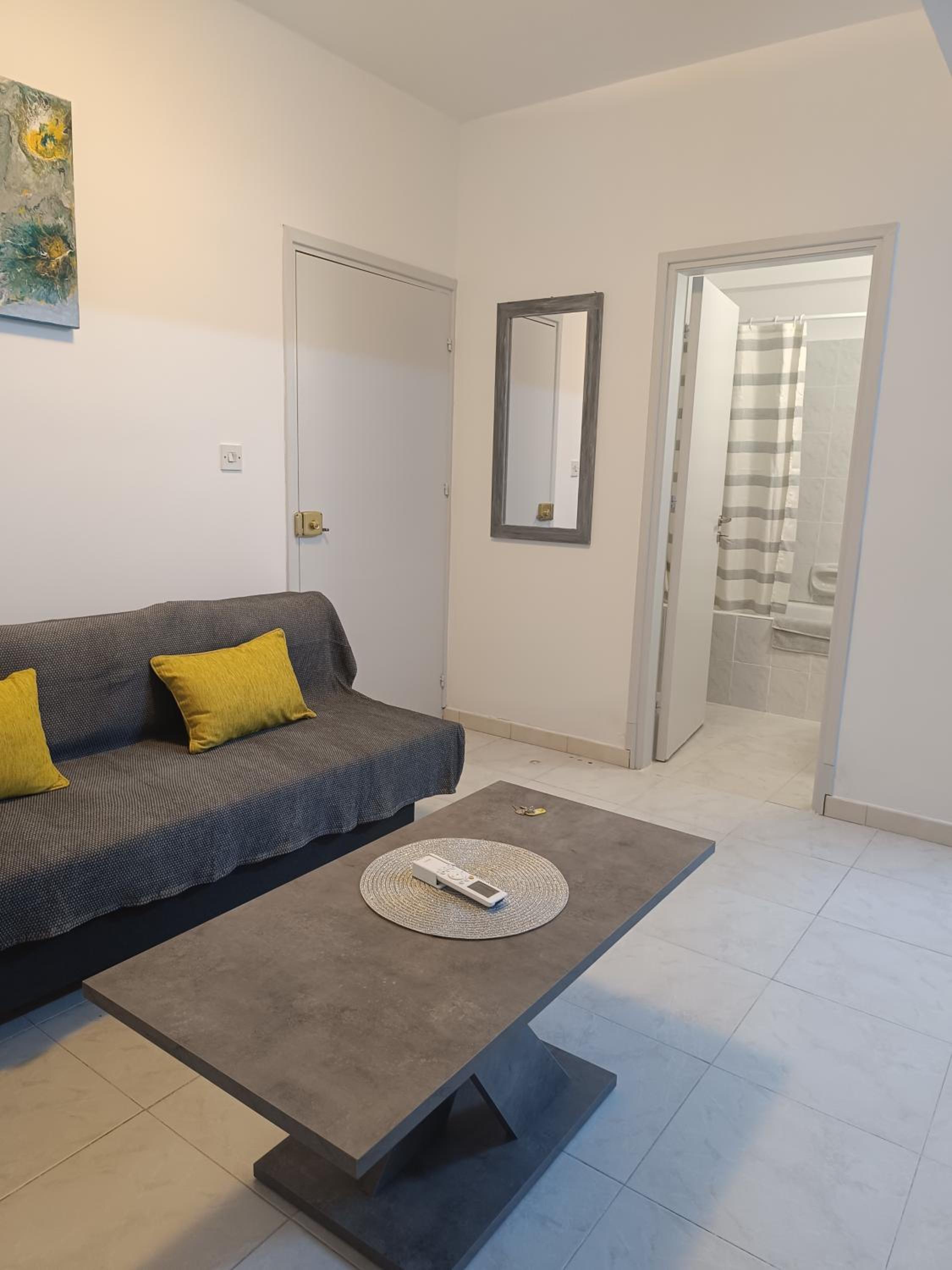 Sea-side City centre Studio