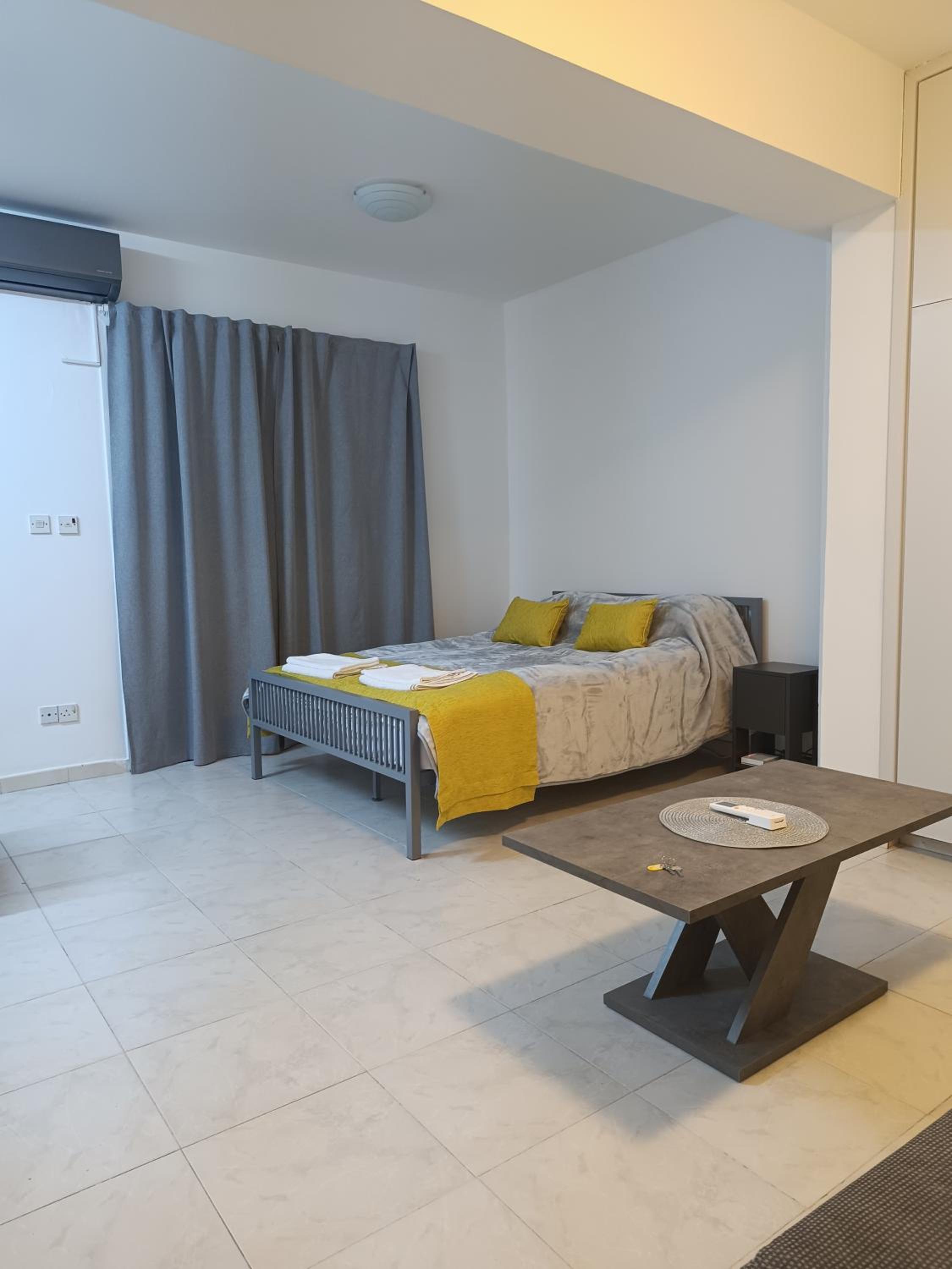 Sea-side City centre Studio