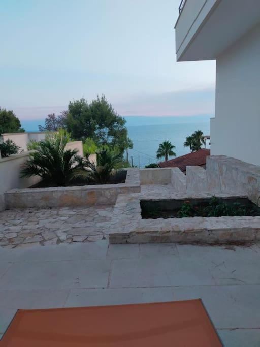 Una prua sul mare view 3