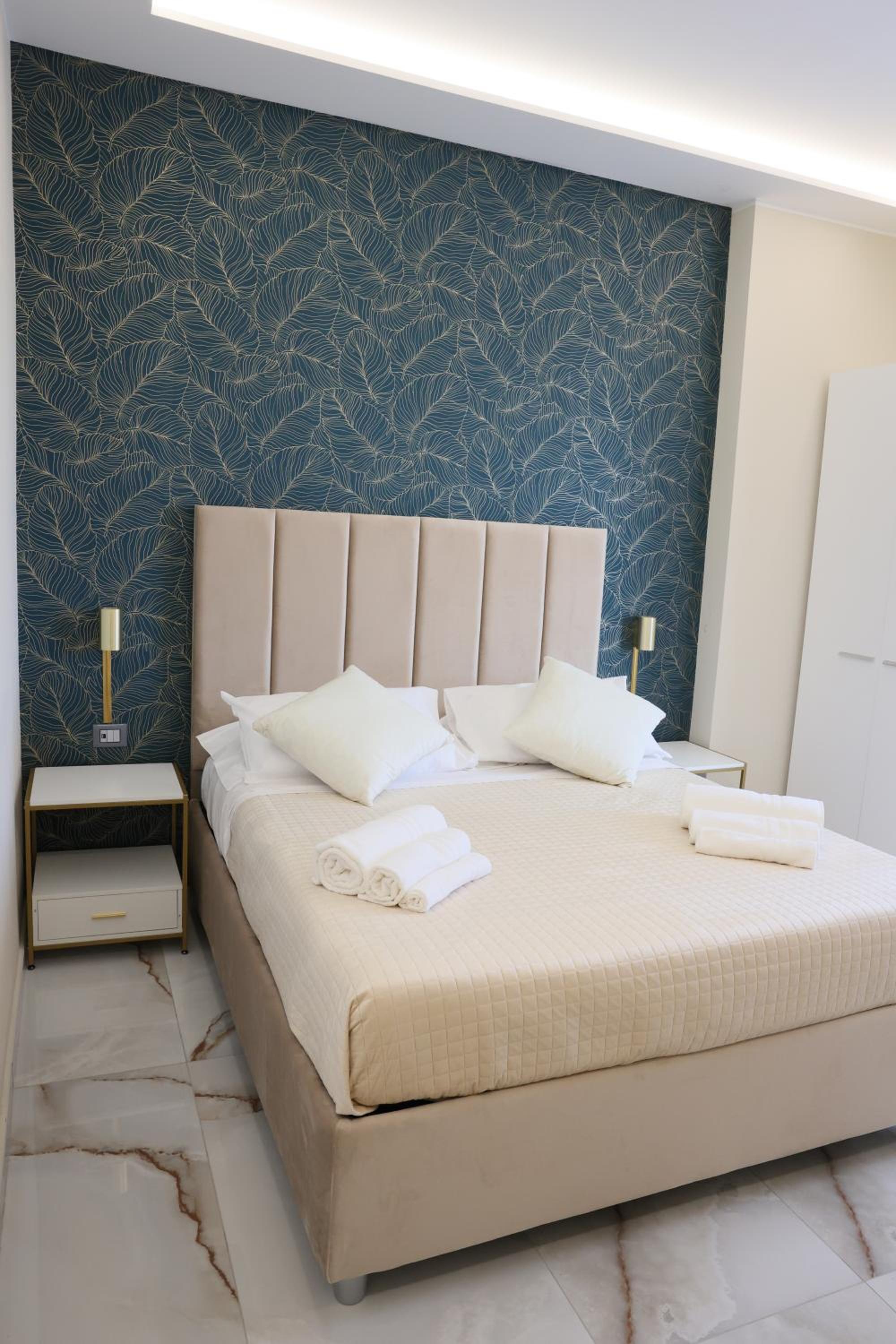Napoli Central Suites