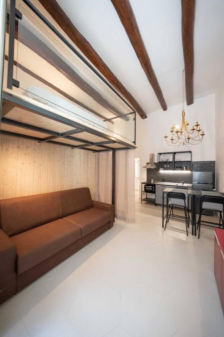 Franzese apartment sanità