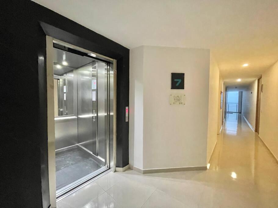 SkyLine Mountains Sauna Gym Luxury Apto