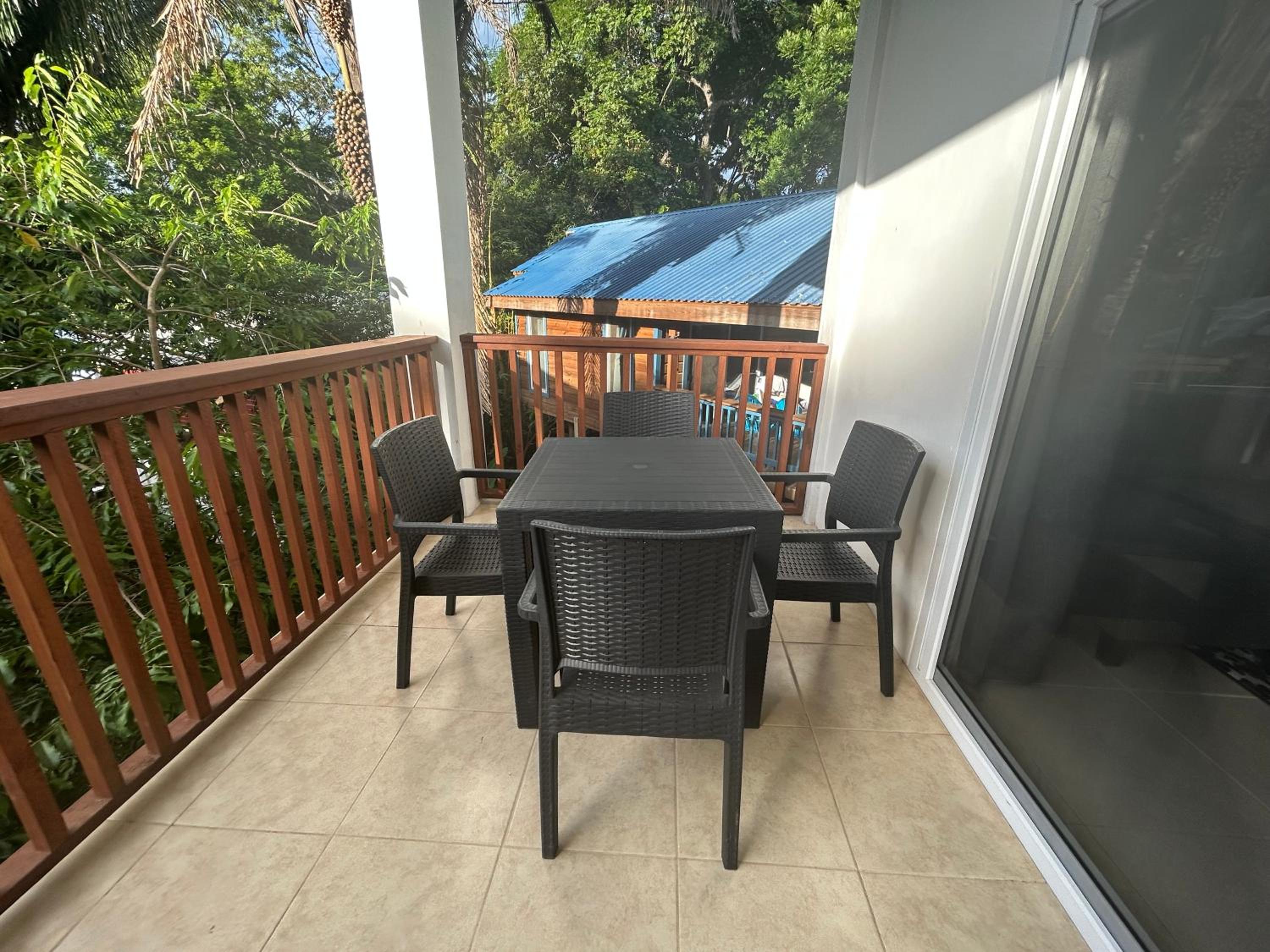 Caribbean Nest, West End, Roatan view 3