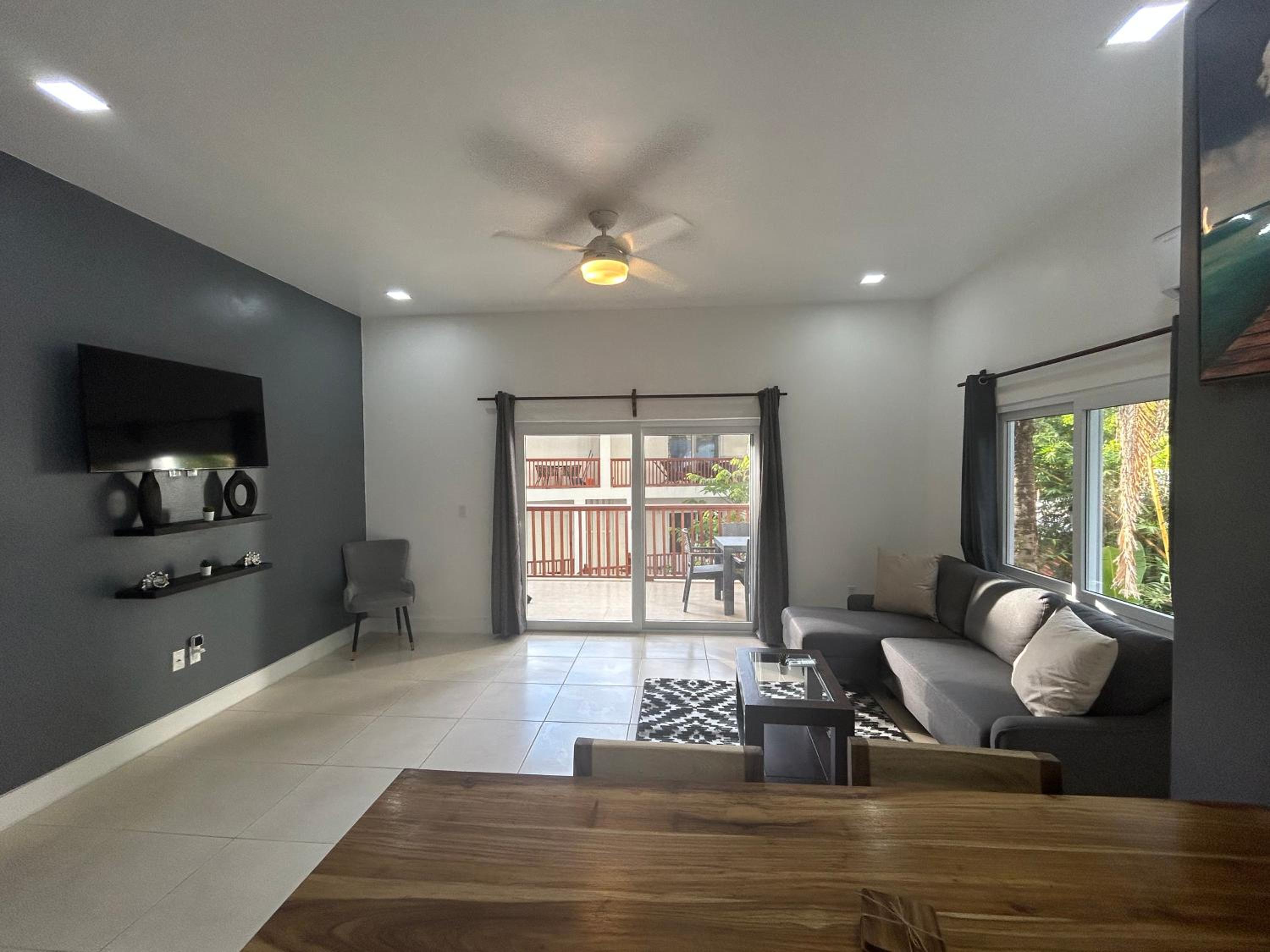 Caribbean Nest, West End, Roatan view 5