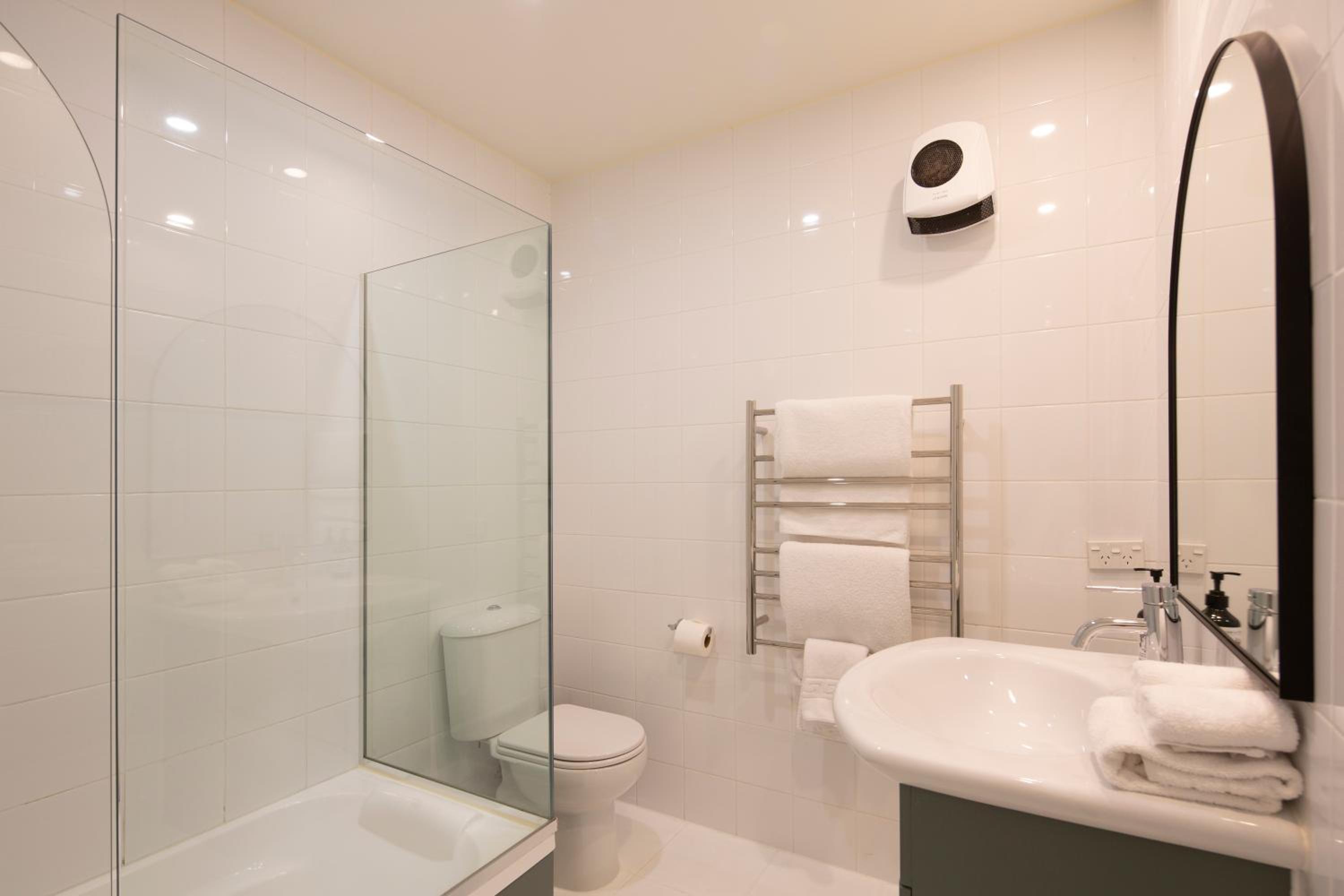 Stoneridge Place, Spacious 3 BDR Home, Scenic Views view 2