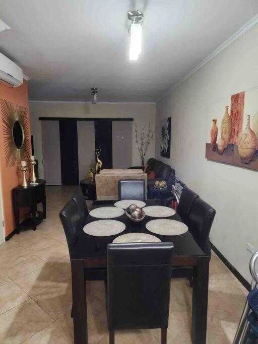Condominio Gold Coast 2BR 3BTH