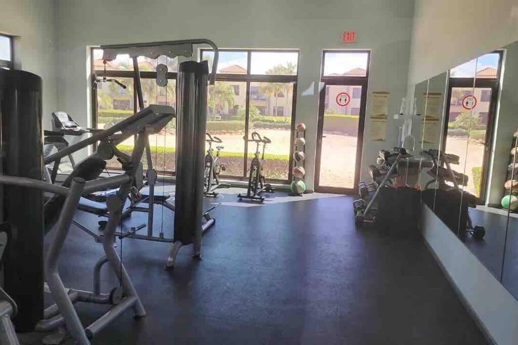 Condominio Gold Coast 2BR 3BTH