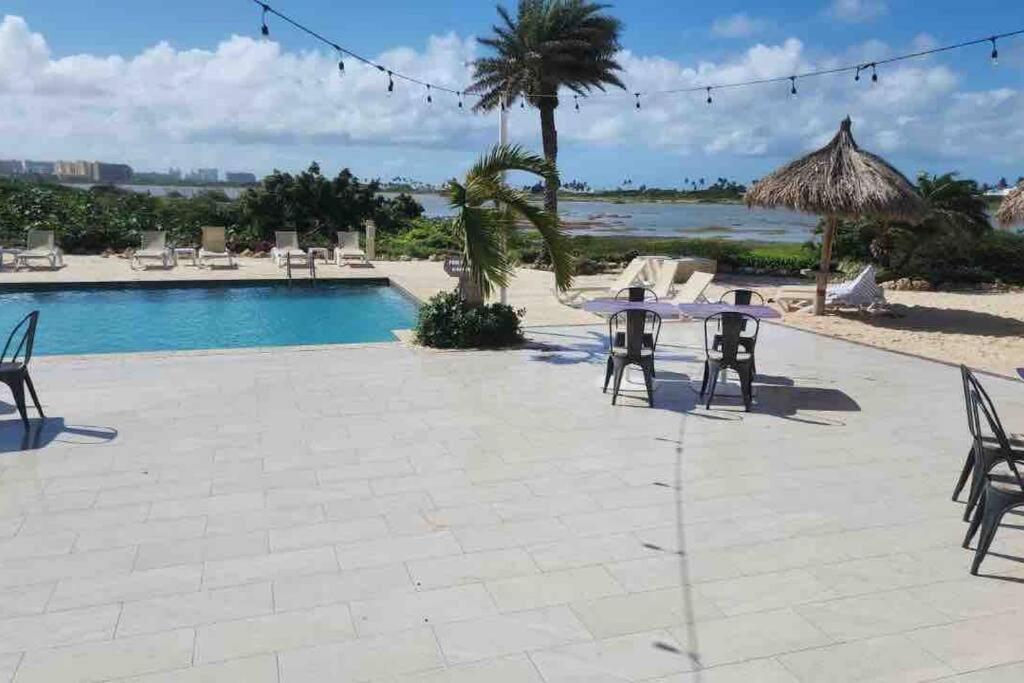 Condominio Gold Coast 2BR 3BTH