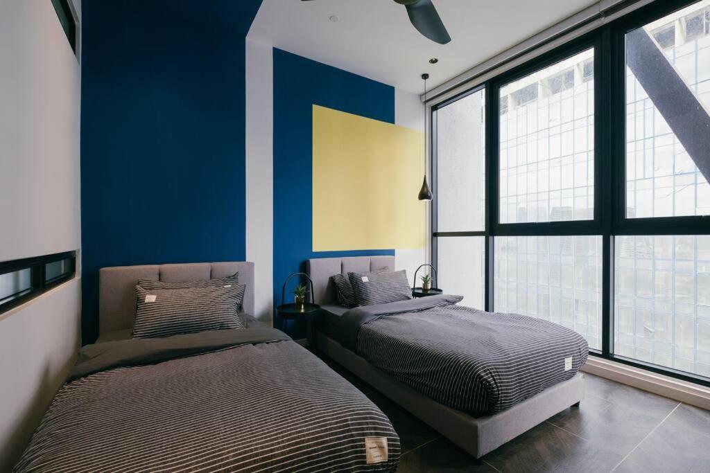 Designer Suite KLCC 2 Bedroom 4Pax 100Mbps Youtube